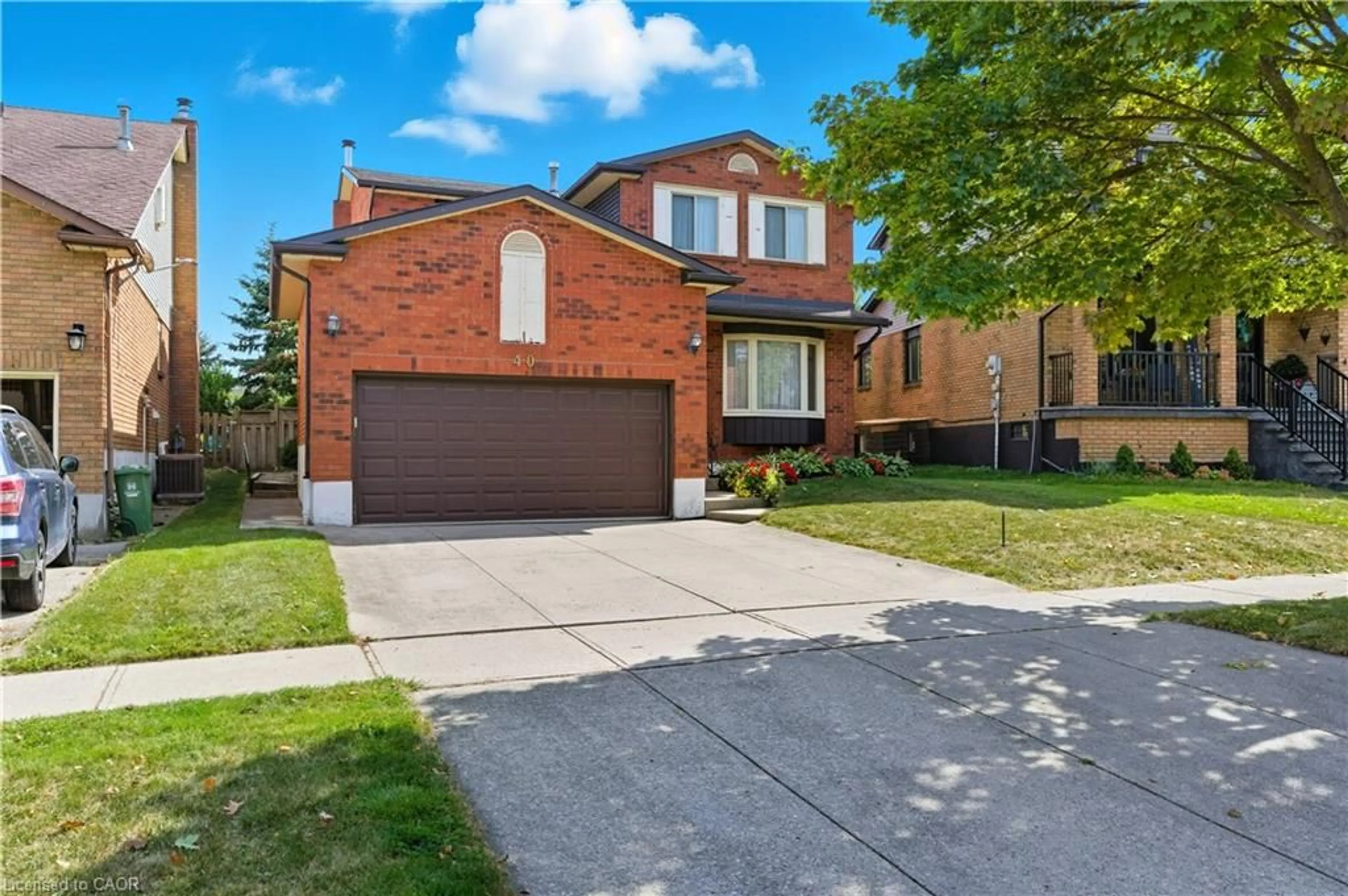 Home with brick exterior material, street for 40 Gatestone Dr, Stoney Creek Ontario L8J 2P4