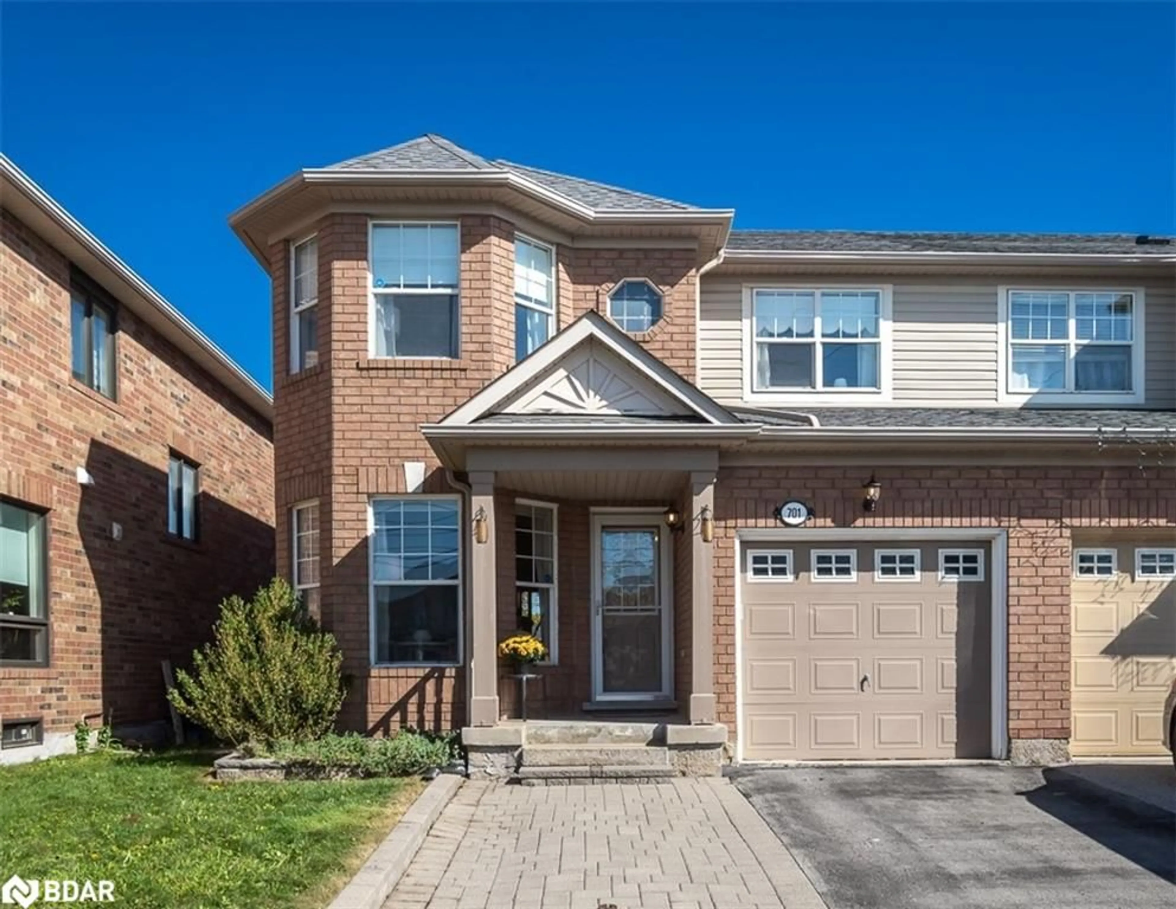 Home with brick exterior material, street for 701 Thompson Rd, Milton Ontario L9T 5W8