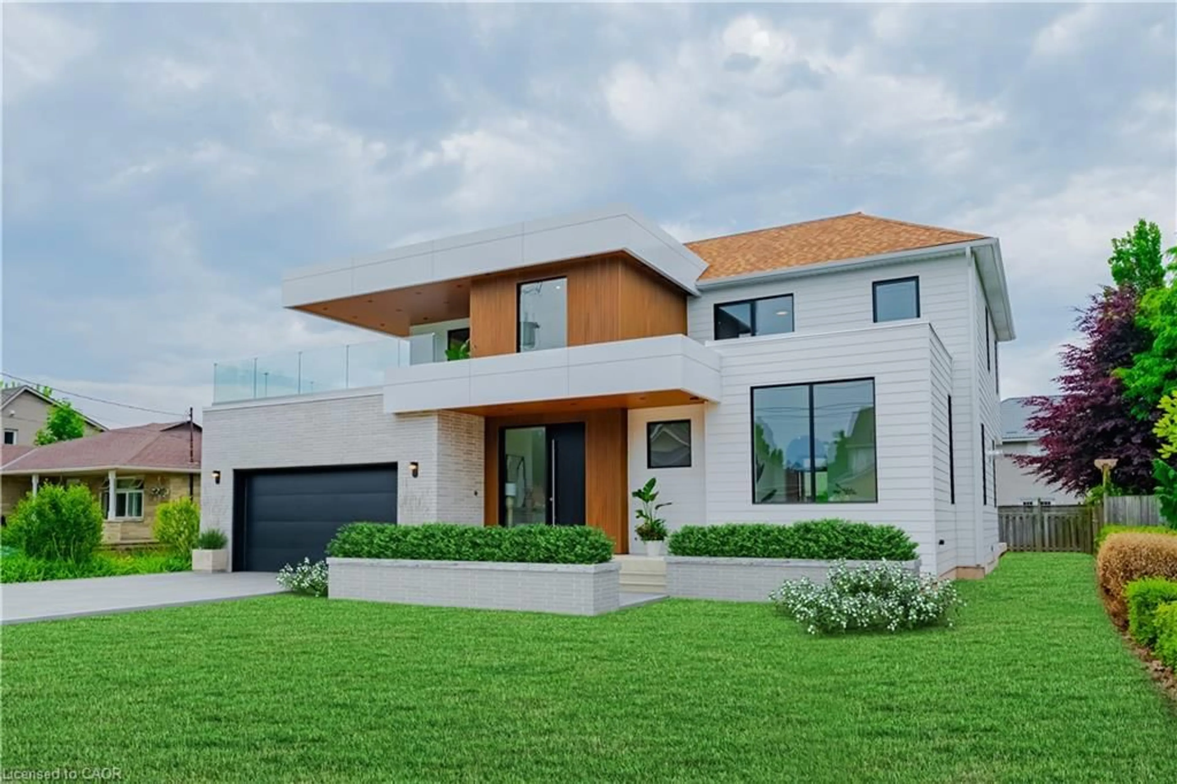 Home with brick exterior material, street for 504 Winona Rd, Winona Ontario L8E 5E5