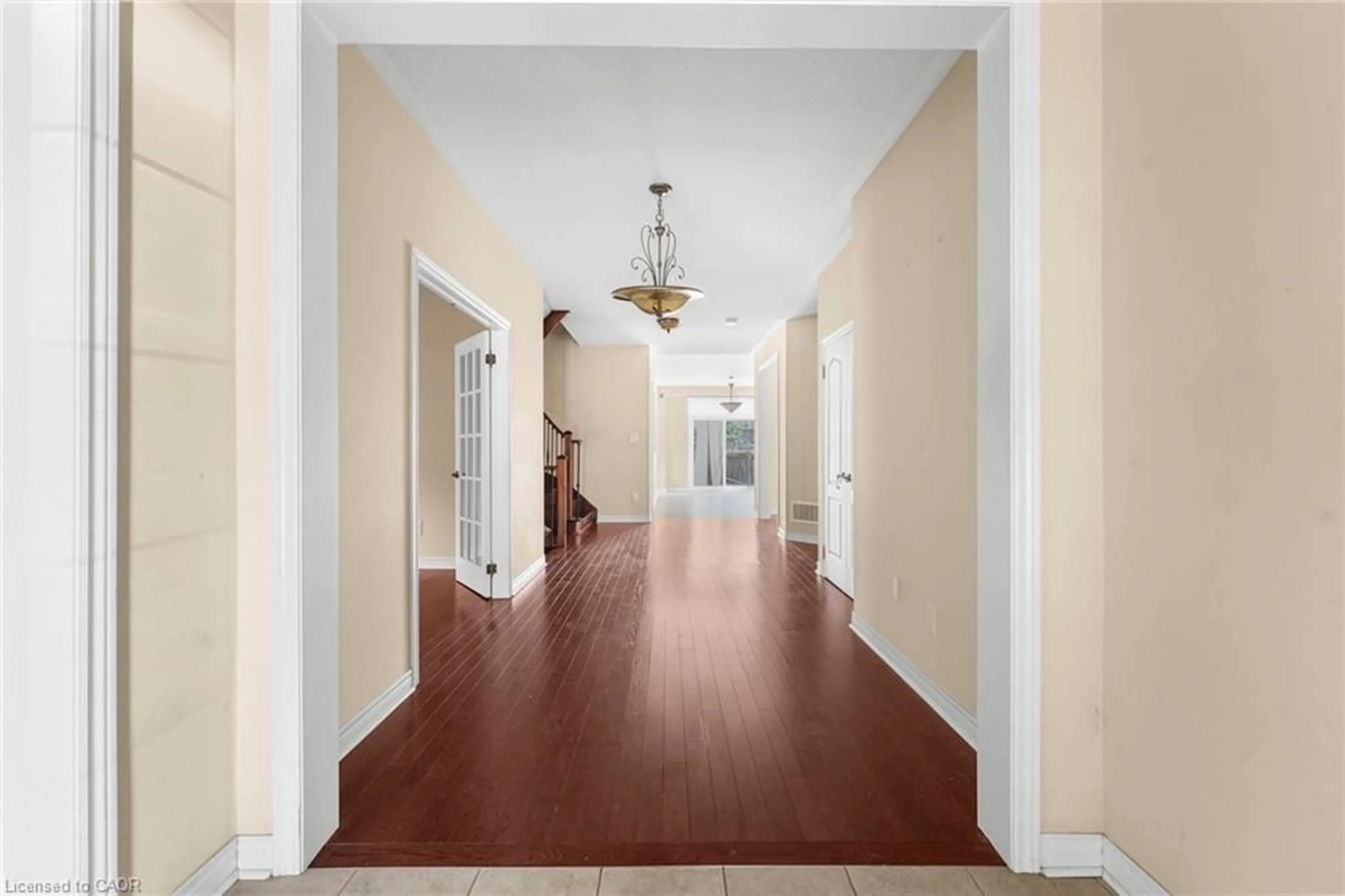 Indoor foyer for 5 Decorso Dr, Brampton Ontario L6P 3T7