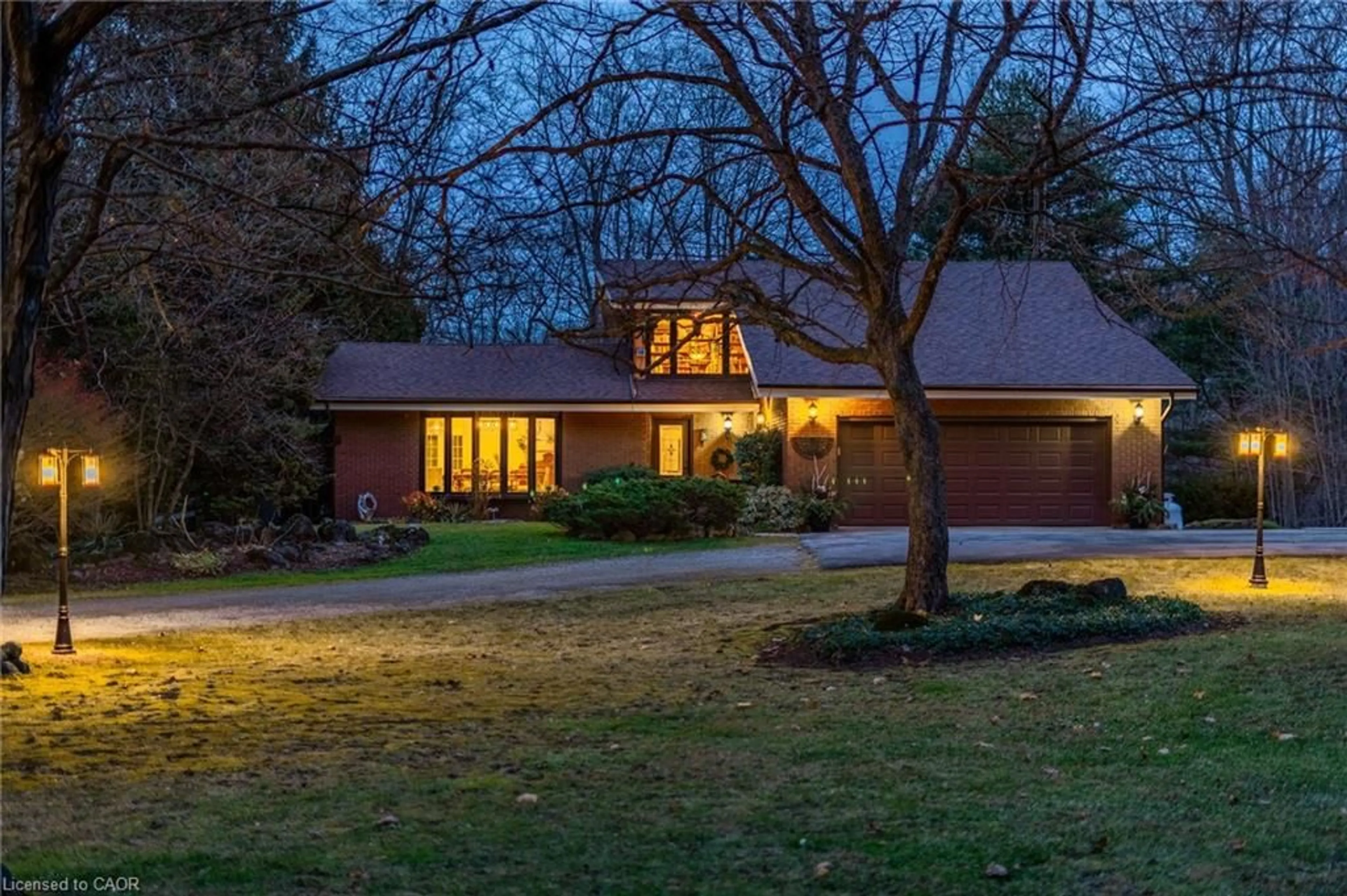 Home with brick exterior material, street for 7575 Milburough Line, Milton Ontario L0R 1K0