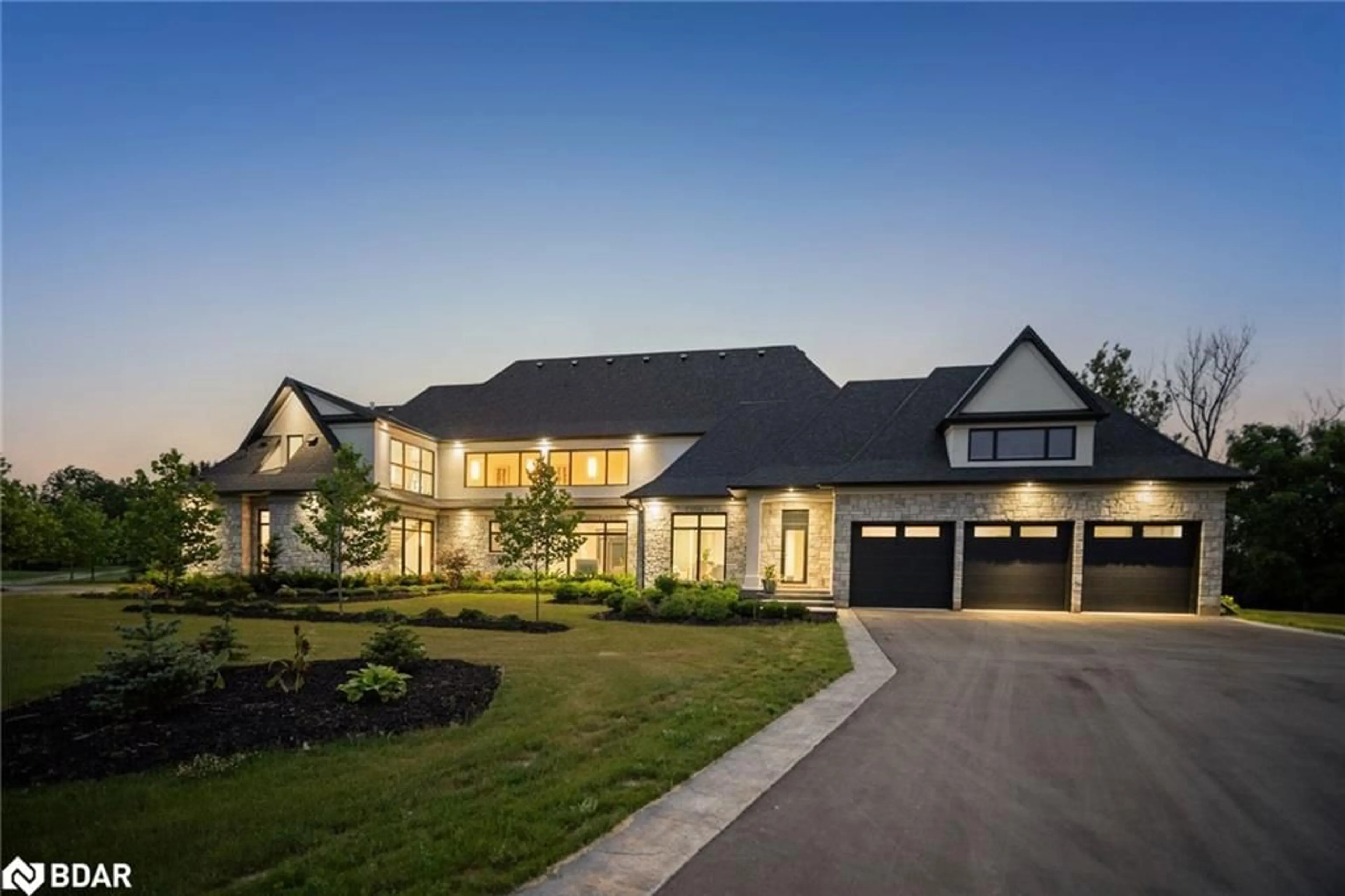 Unknown for 2 River Rd, Brantford Ontario N3R 0C1