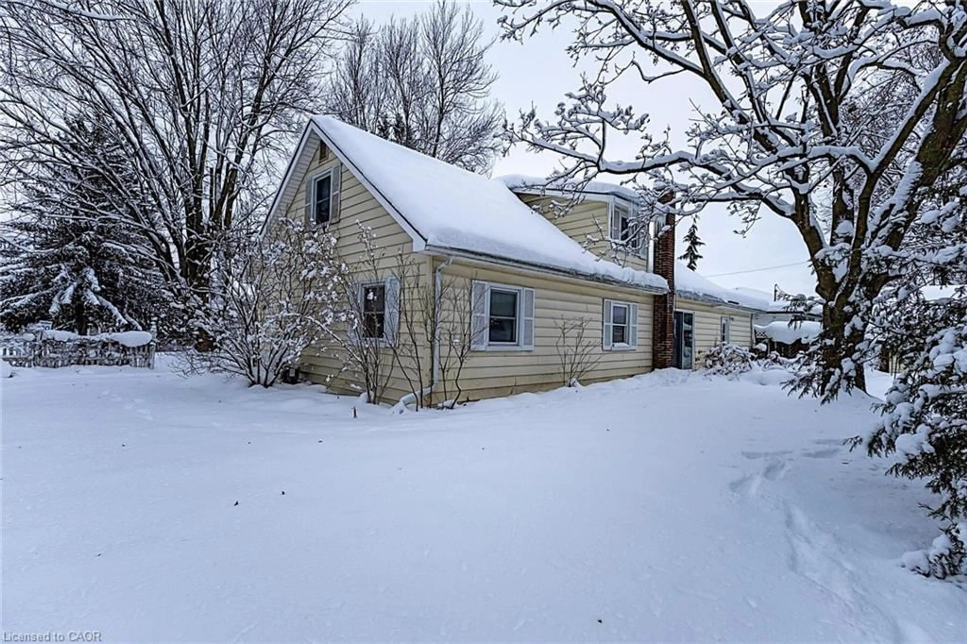 Unknown for 670 Elm Ave, Listowel Ontario N4W 3G2