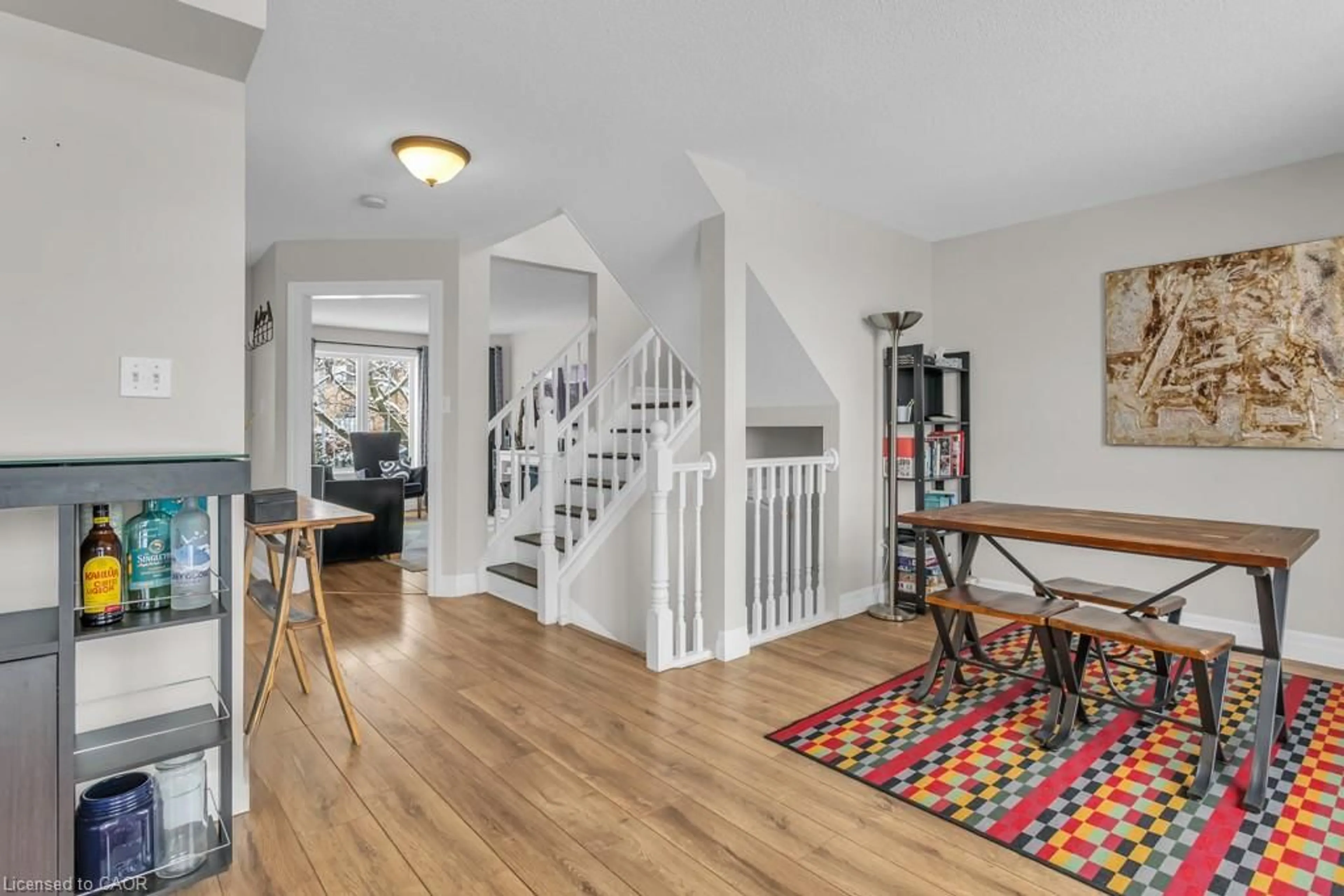 Indoor entryway for 17 Dogwood Dr, Tillsonburg Ontario N4G 5S5