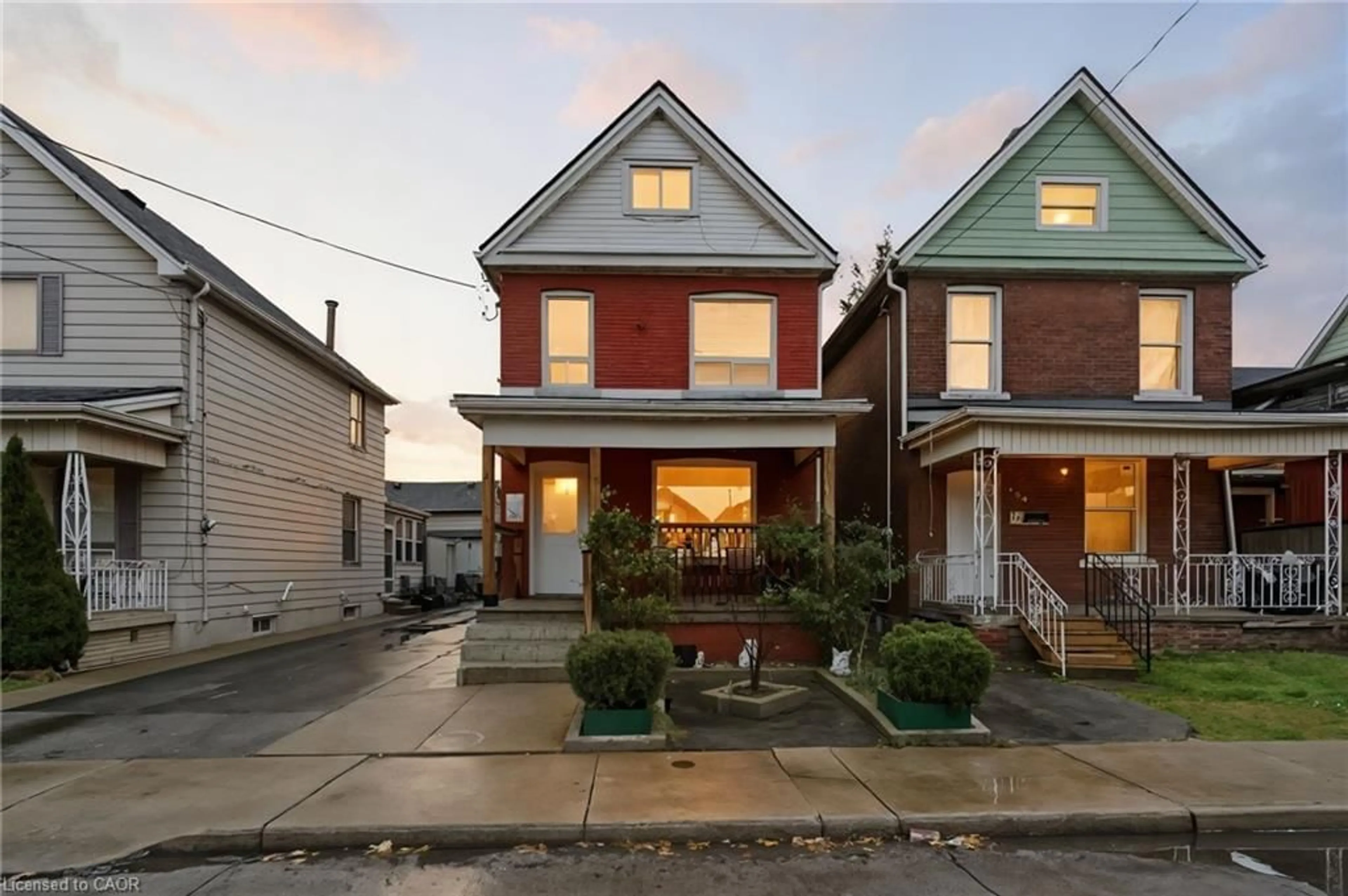 Home with brick exterior material, street for 196 Avondale St, Hamilton Ontario L8L 7C3