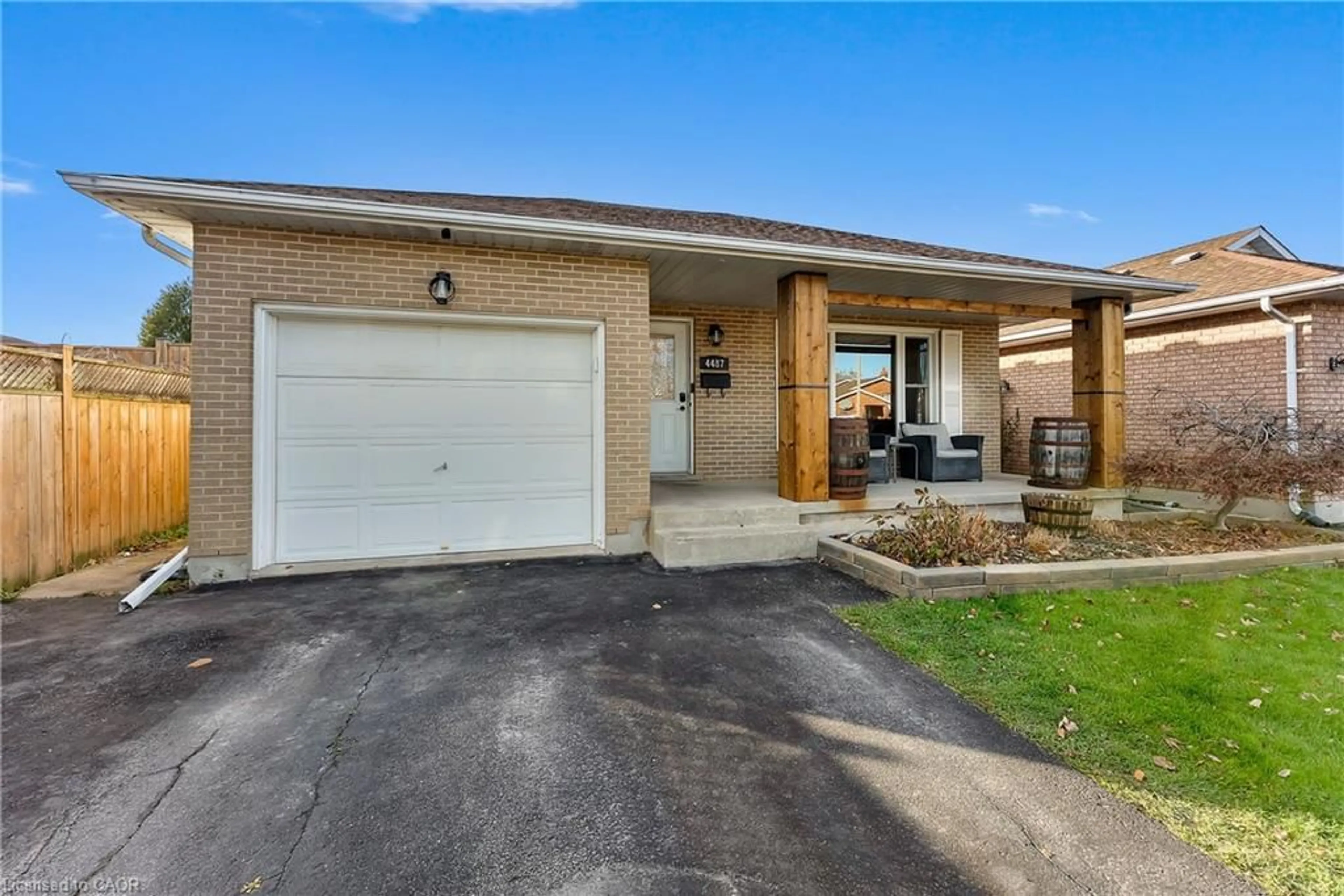 Home with brick exterior material, street for 4487 Lee Ave, Niagara Falls Ontario L2H 3C3