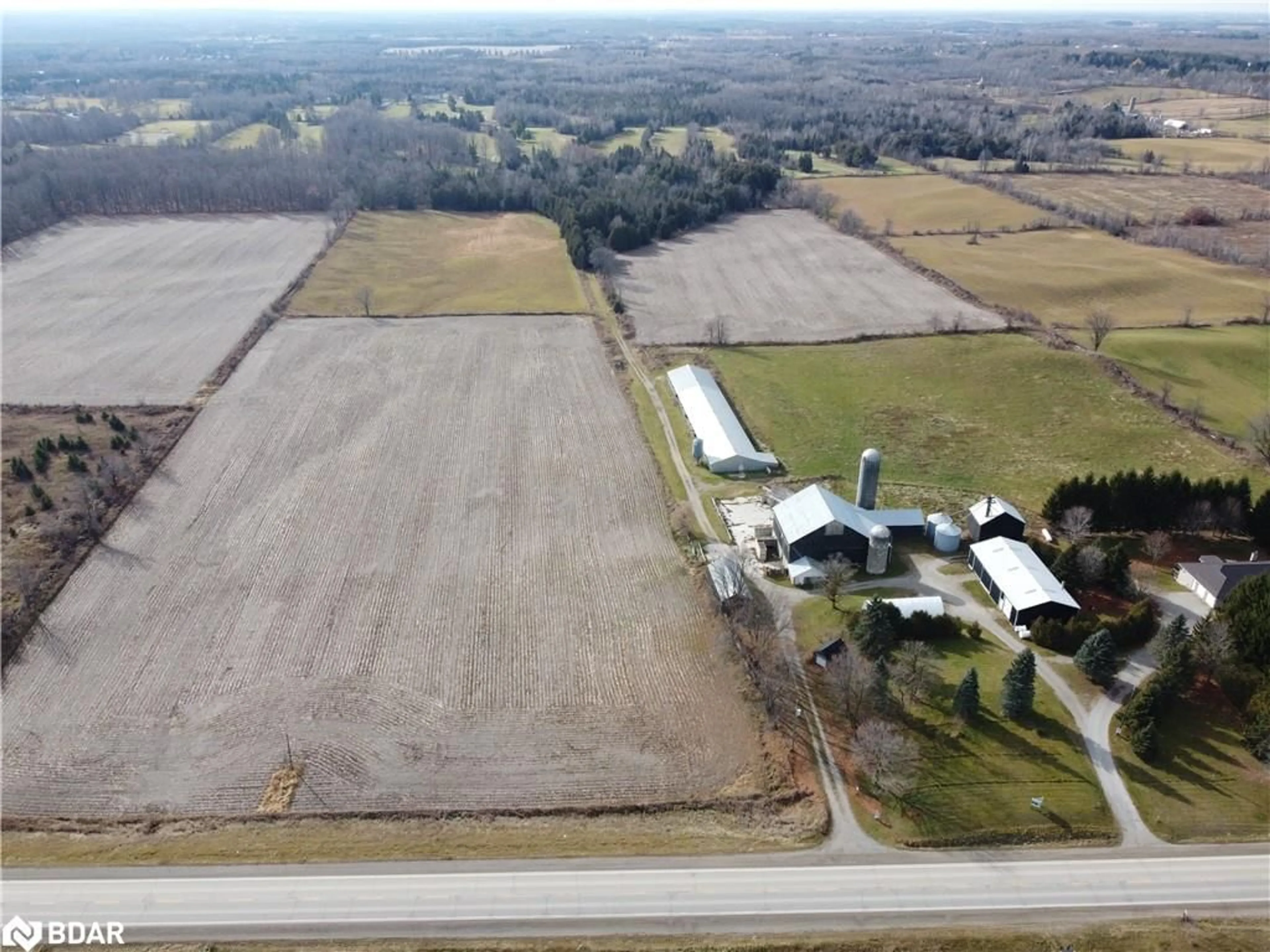 A pic from outside/outdoor area/front of a property/back of a property/a pic from drone, building for 4958 Wellington 125 Rd, Acton Ontario L7J 2L9