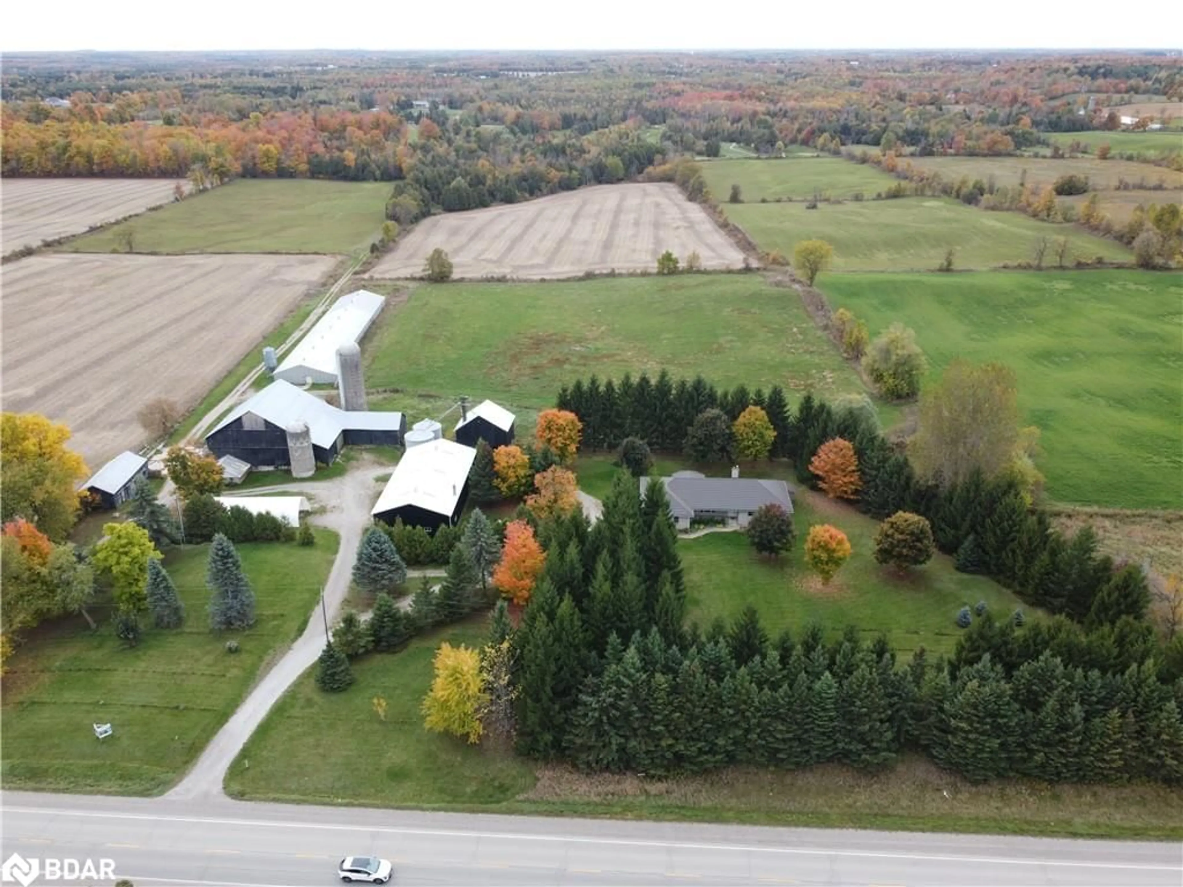 A pic from outside/outdoor area/front of a property/back of a property/a pic from drone, unknown for 4958 Wellington 125 Rd, Acton Ontario L7J 2L9