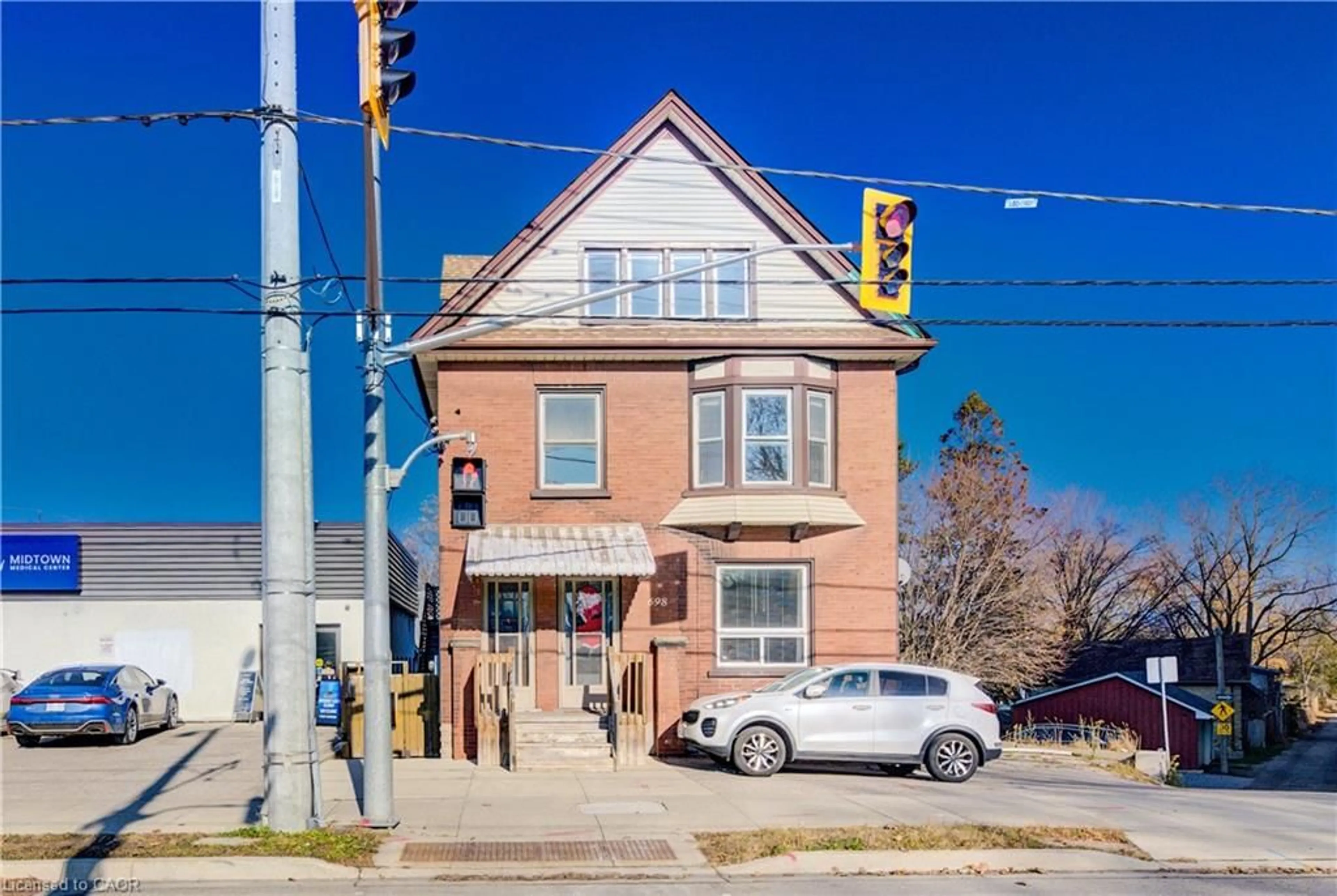 Home with brick exterior material, street for 698 King St, Kitchener Ontario N2G 1E2