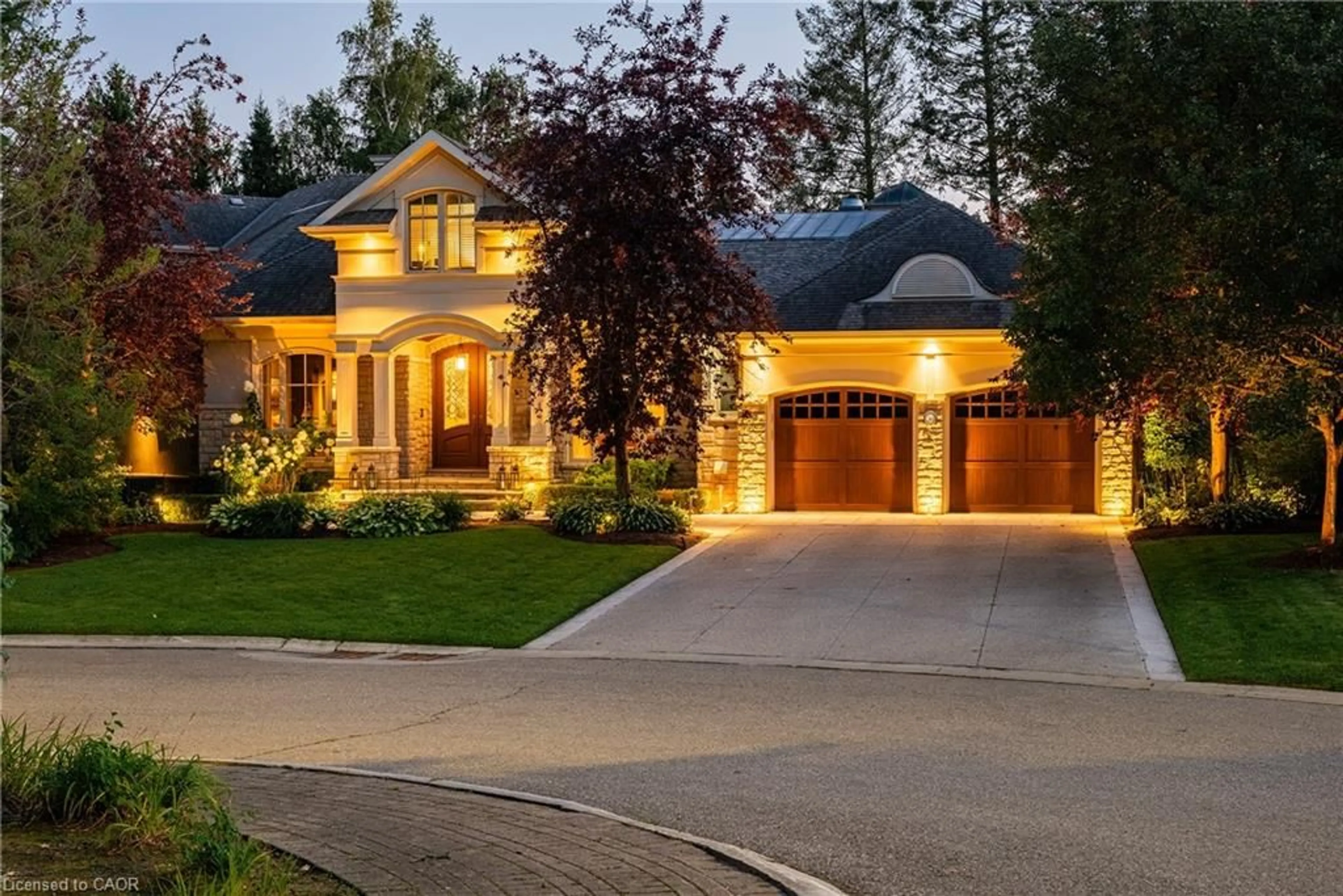 Home with brick exterior material, street for 38 Shorewood Pl, Oakville Ontario L6K 3Y4