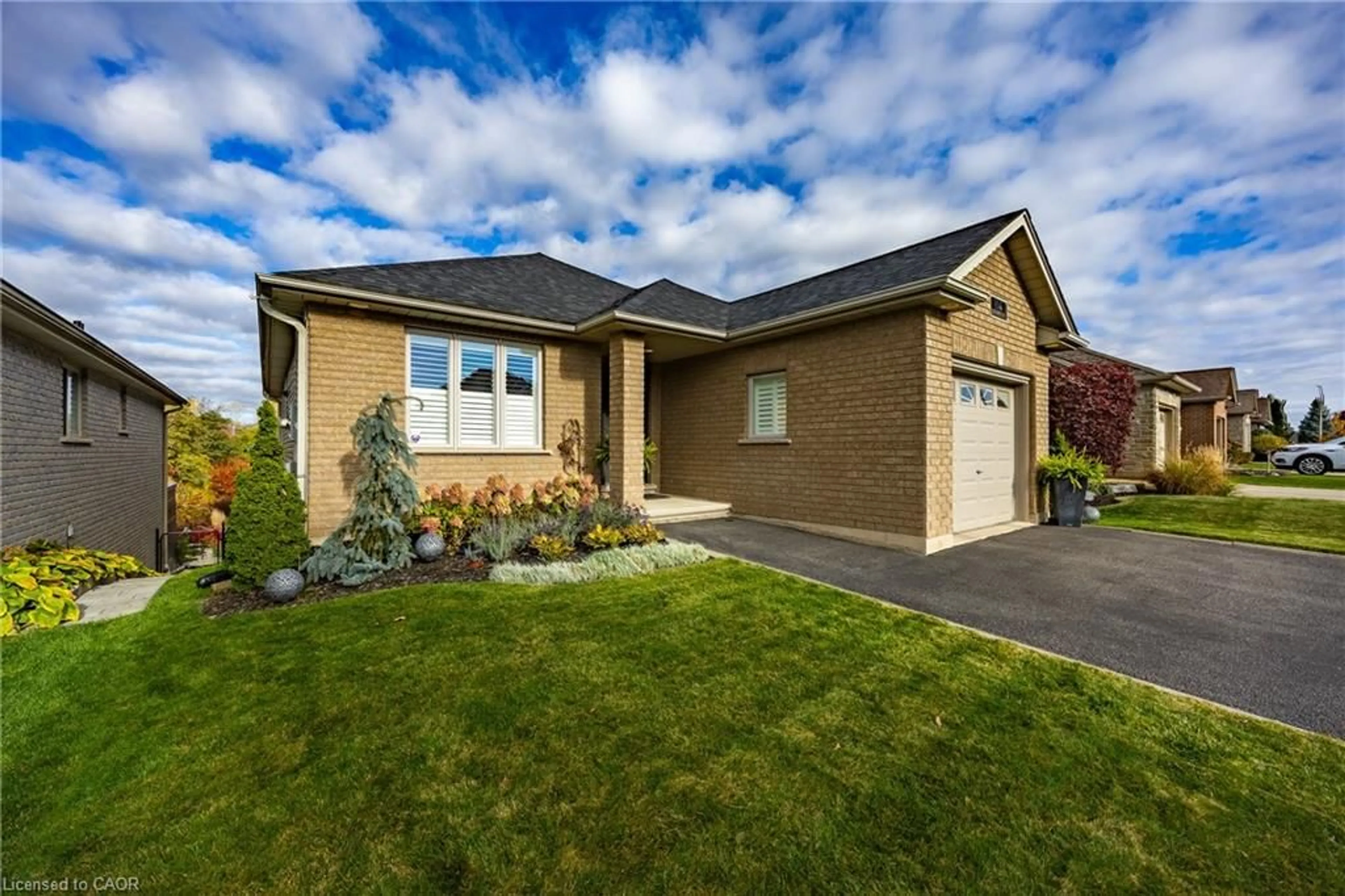 Home with brick exterior material, street for 114 Mcguiness Dr, Brantford Ontario N3T 6R6