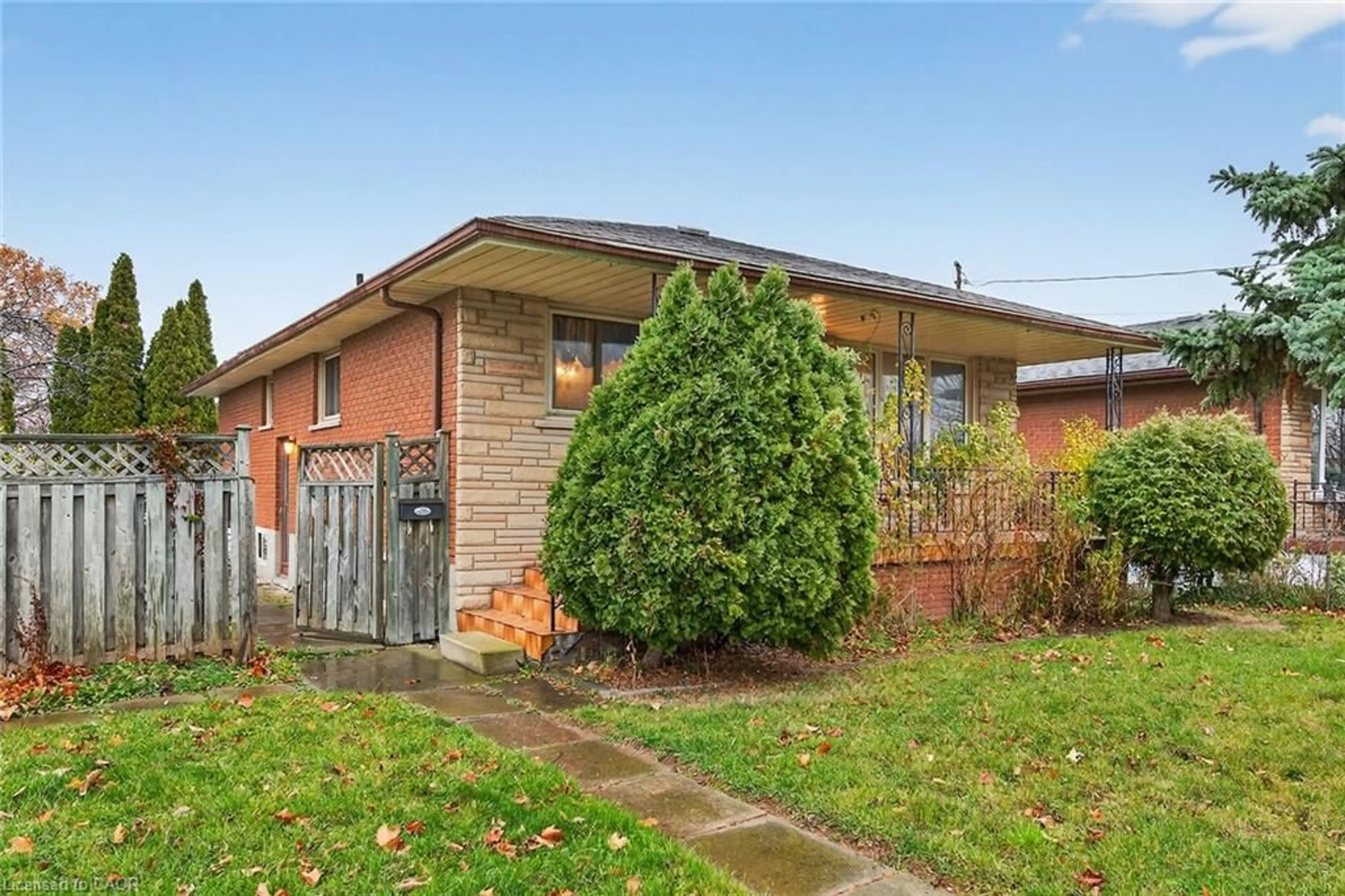 Home with brick exterior material, street for 255 Highway 8, Hamilton Ontario L8G 1E4