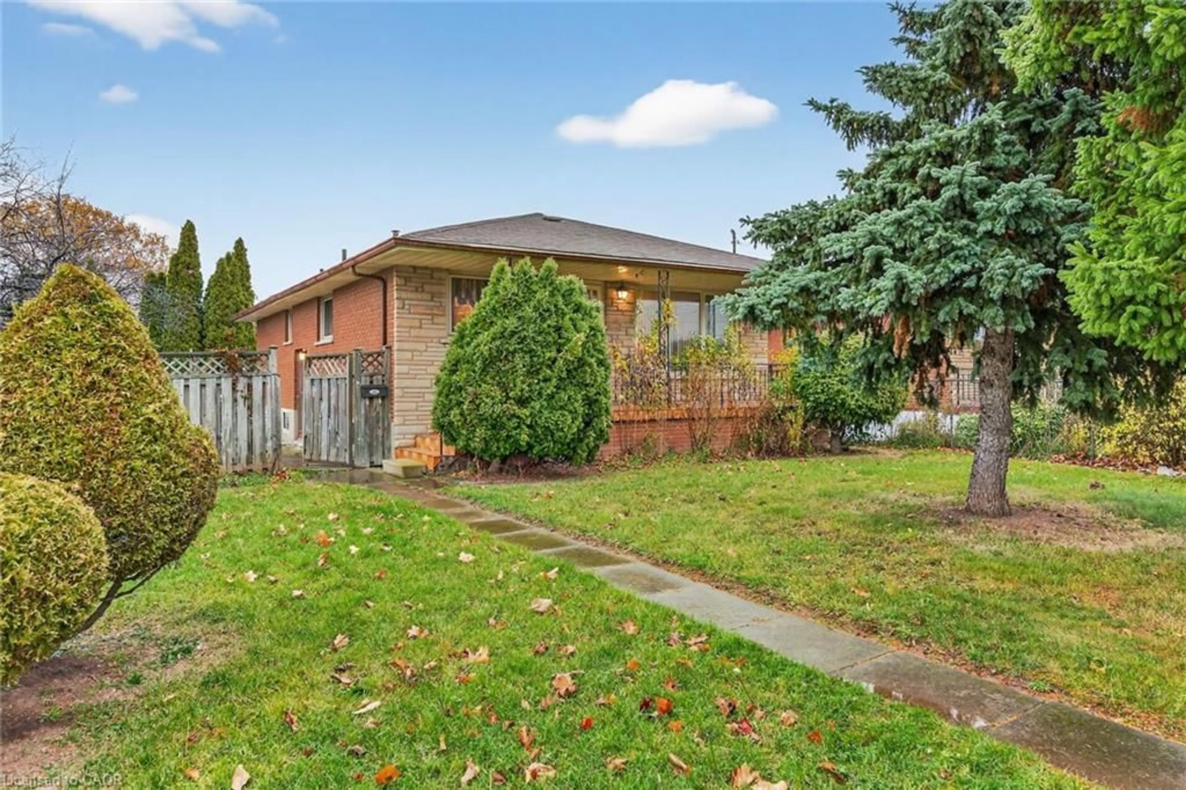 Home with brick exterior material, street for 255 Highway 8, Hamilton Ontario L8G 1E4