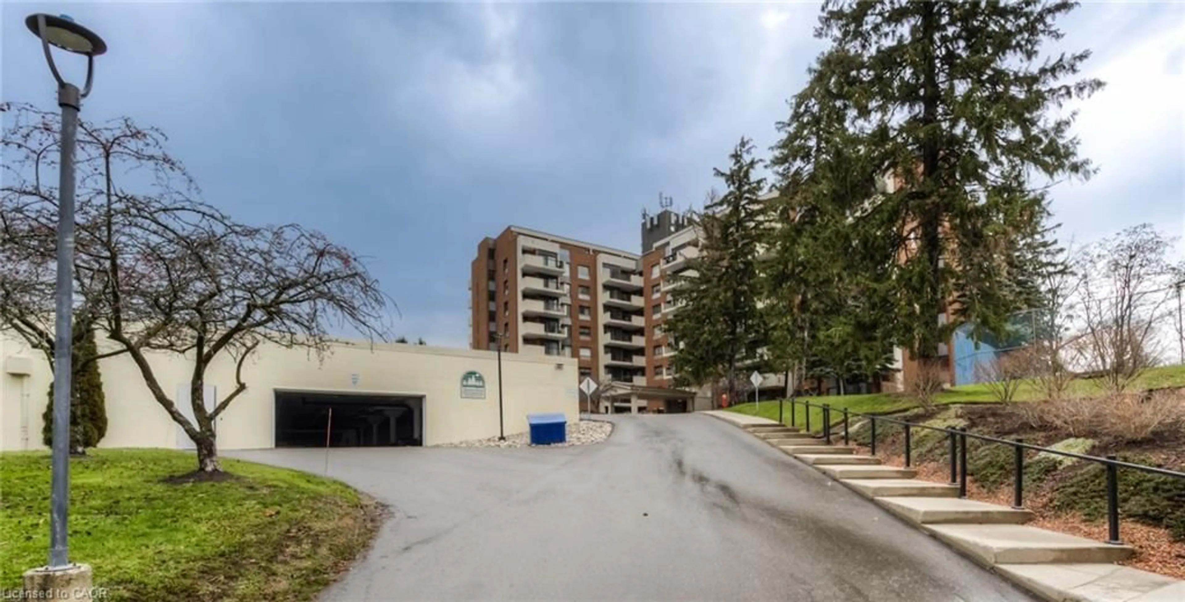 Unknown for 260 Sheldon Ave #212, Kitchener Ontario N2H 6P2