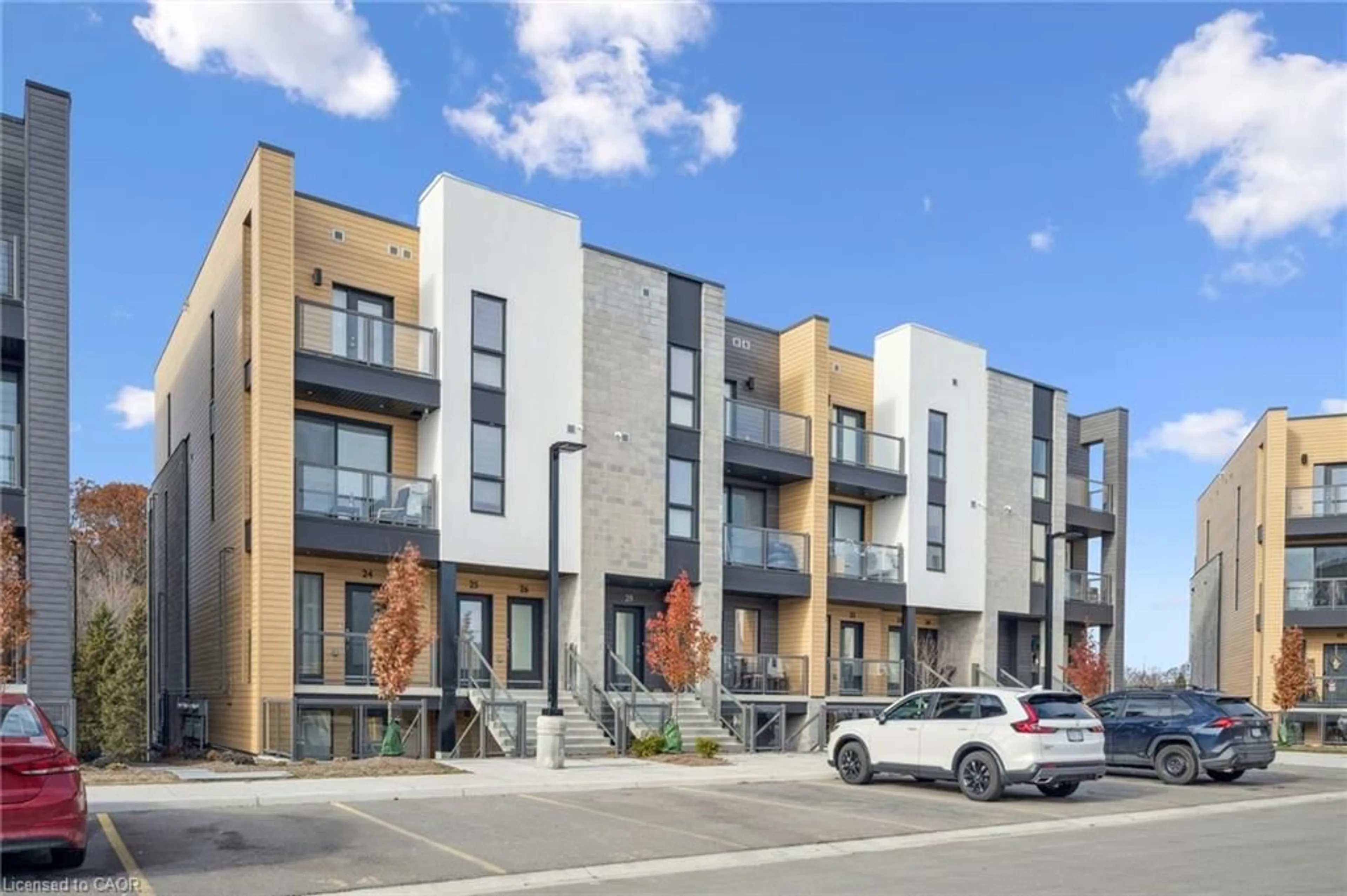 Patio, street for 261 Woodbine Ave #35, Kitchener Ontario N2R 0S7