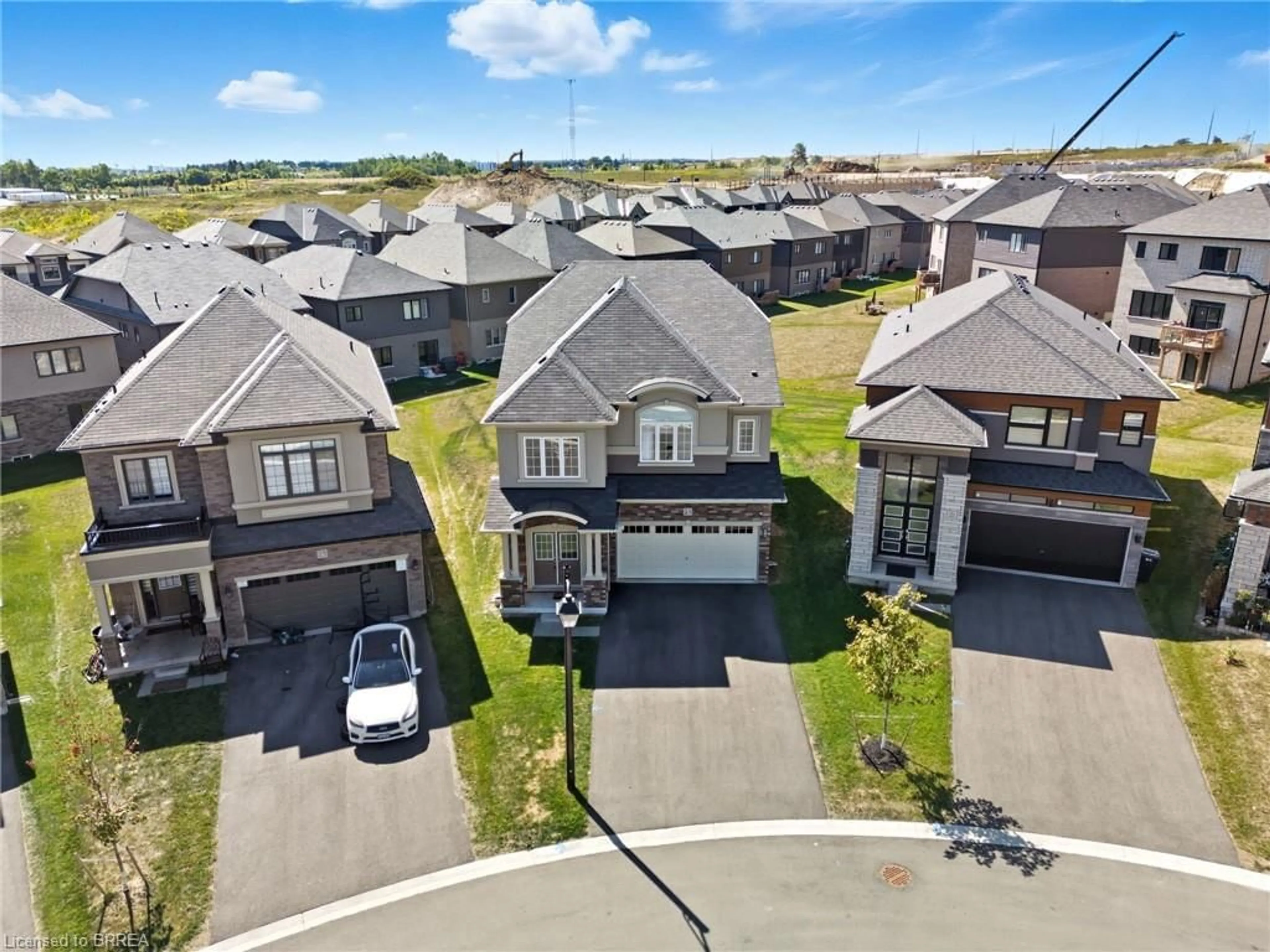 A pic from outside/outdoor area/front of a property/back of a property/a pic from drone, street for 23 Whitton Dr, Paris Ontario N3L 0L1