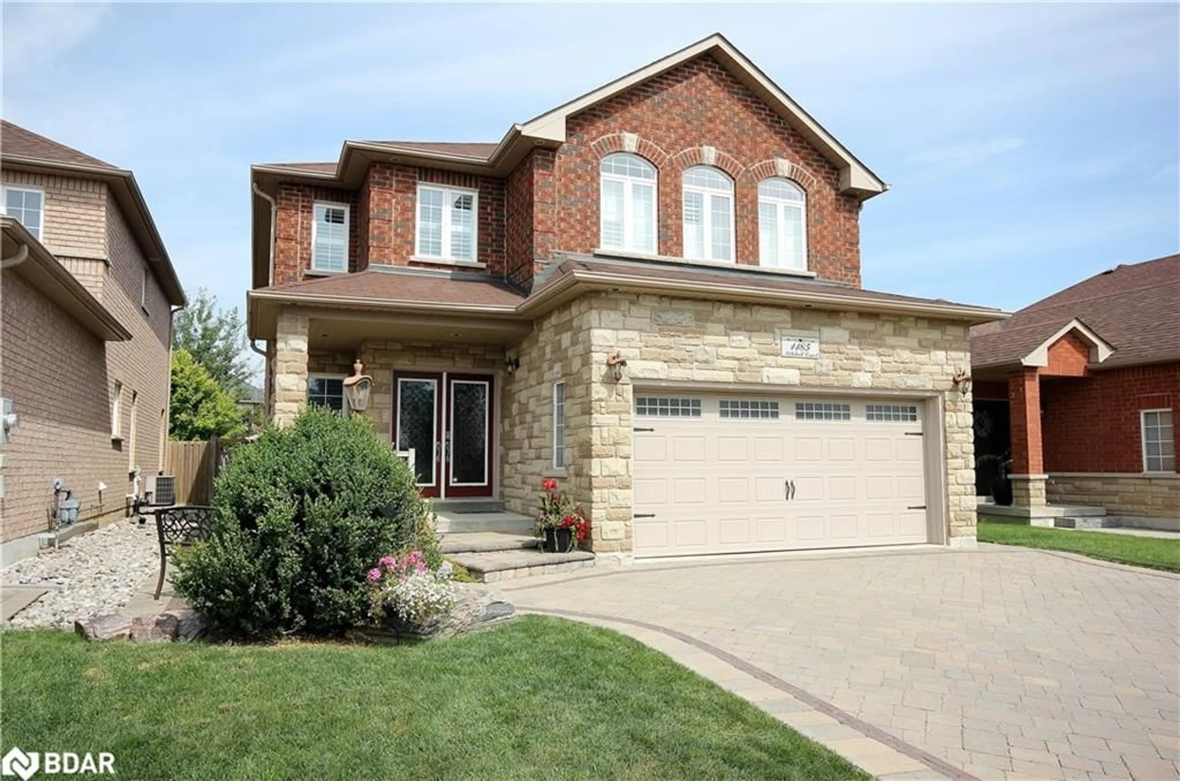 Home with brick exterior material, street for 1185 Mitchell Crt, Innisfil Ontario L9S 5A5