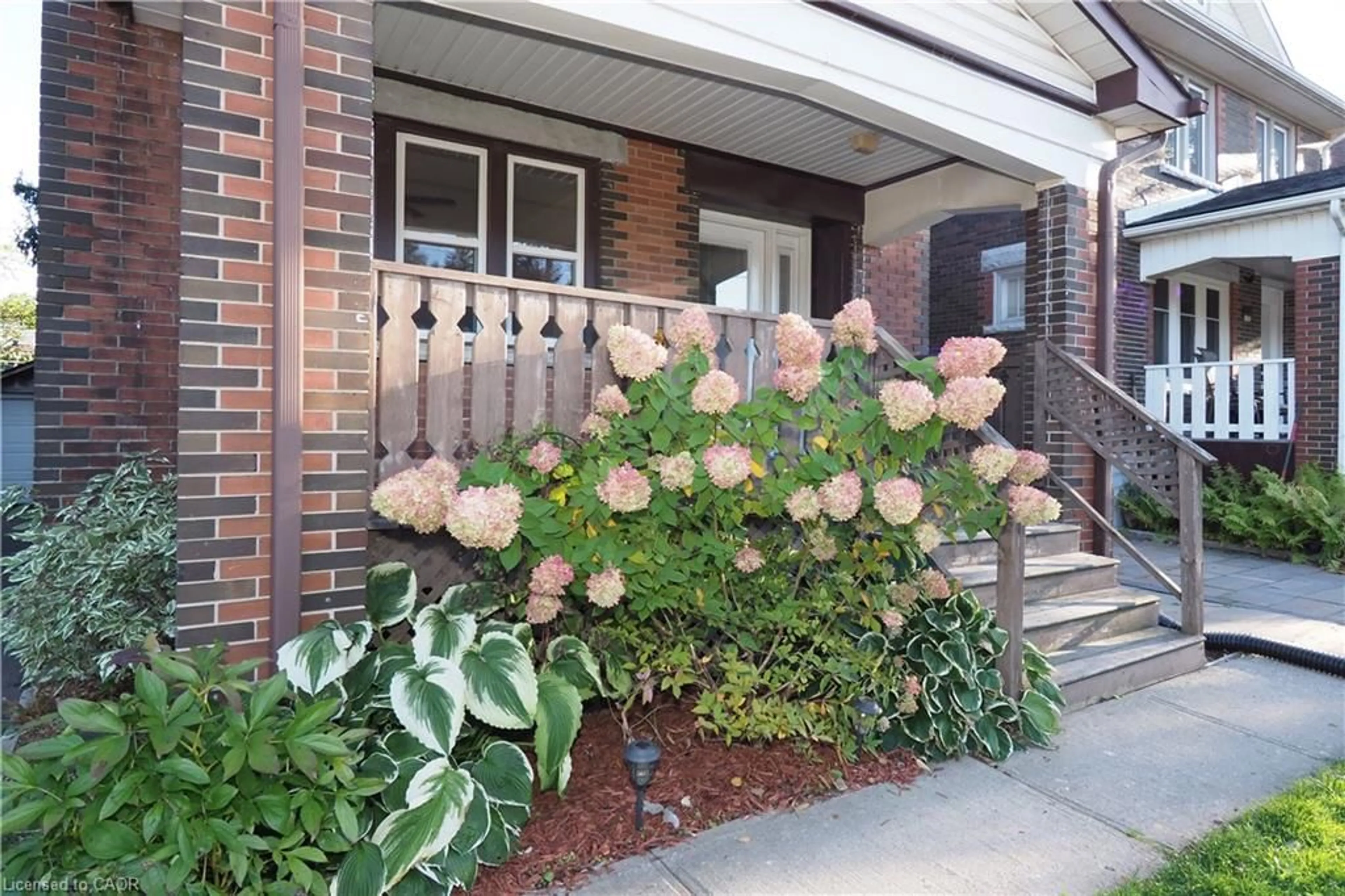 Unknown for 409 Wellington St, Kitchener Ontario N2H 5L3