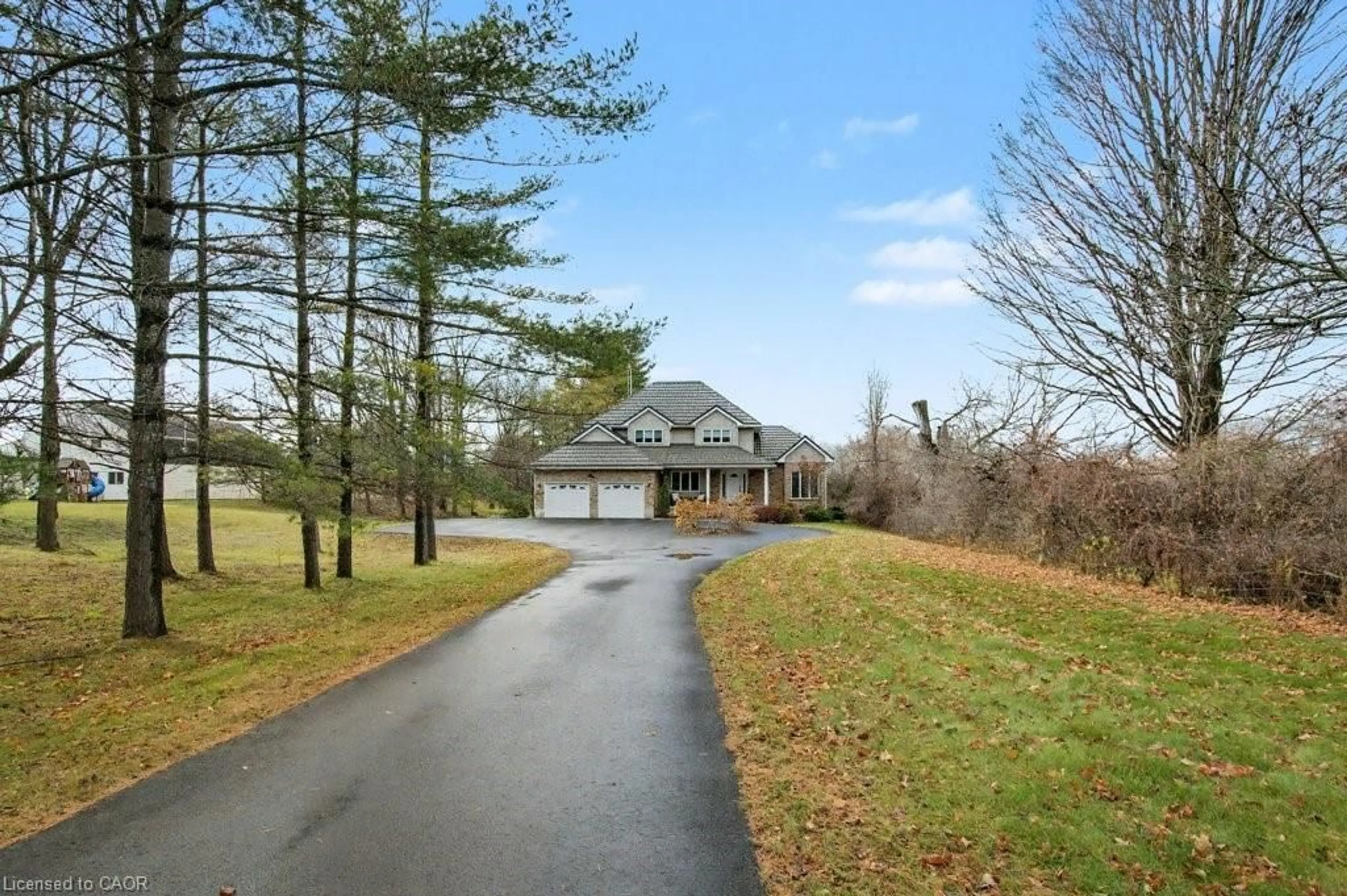 A pic from outside/outdoor area/front of a property/back of a property/a pic from drone, street for 4578 Wellington Rd 35, Puslinch Ontario N0B 2J0