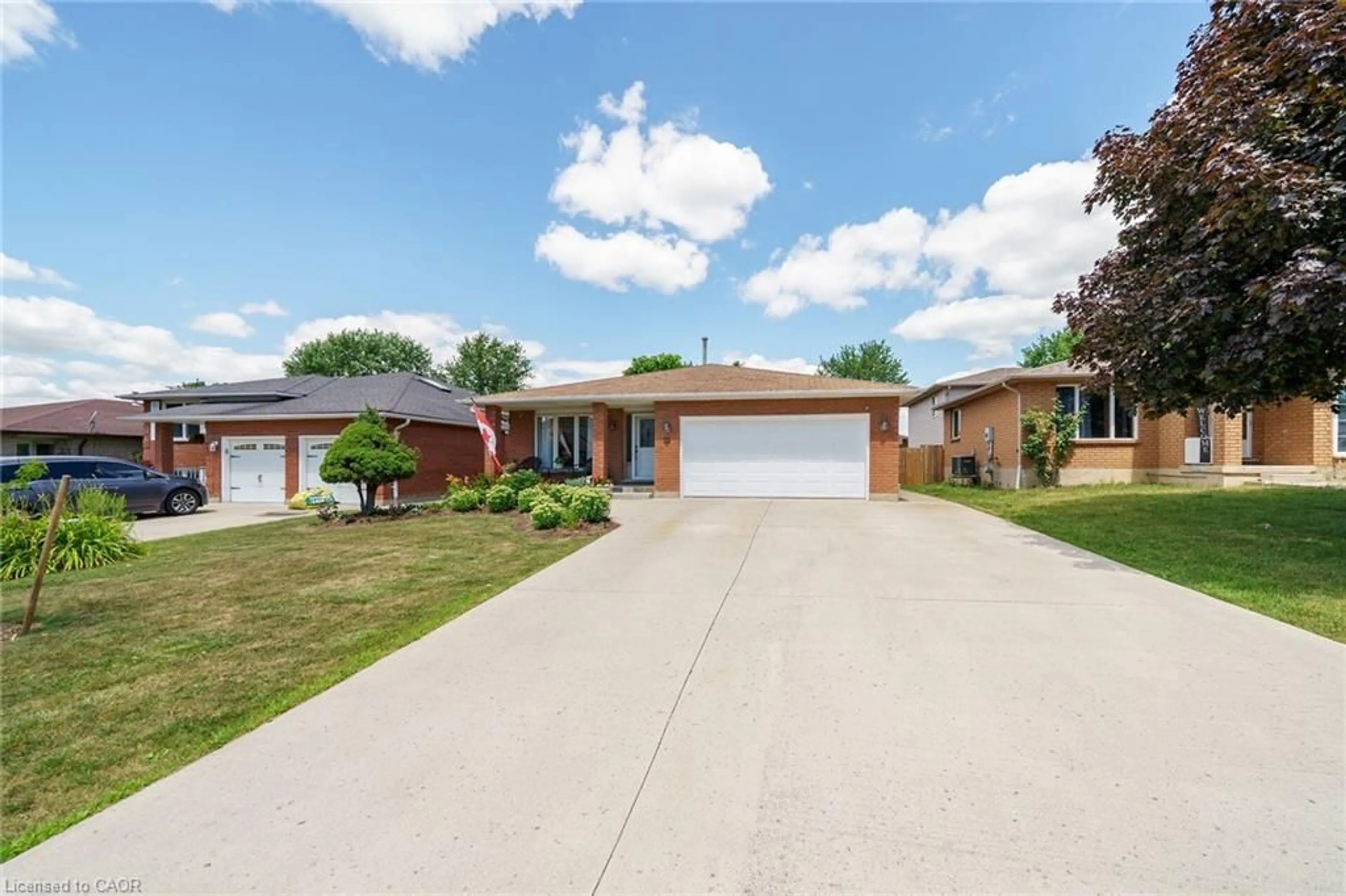 Home with brick exterior material, street for 25 Country Club Rd, Cayuga Ontario N0A 1E0