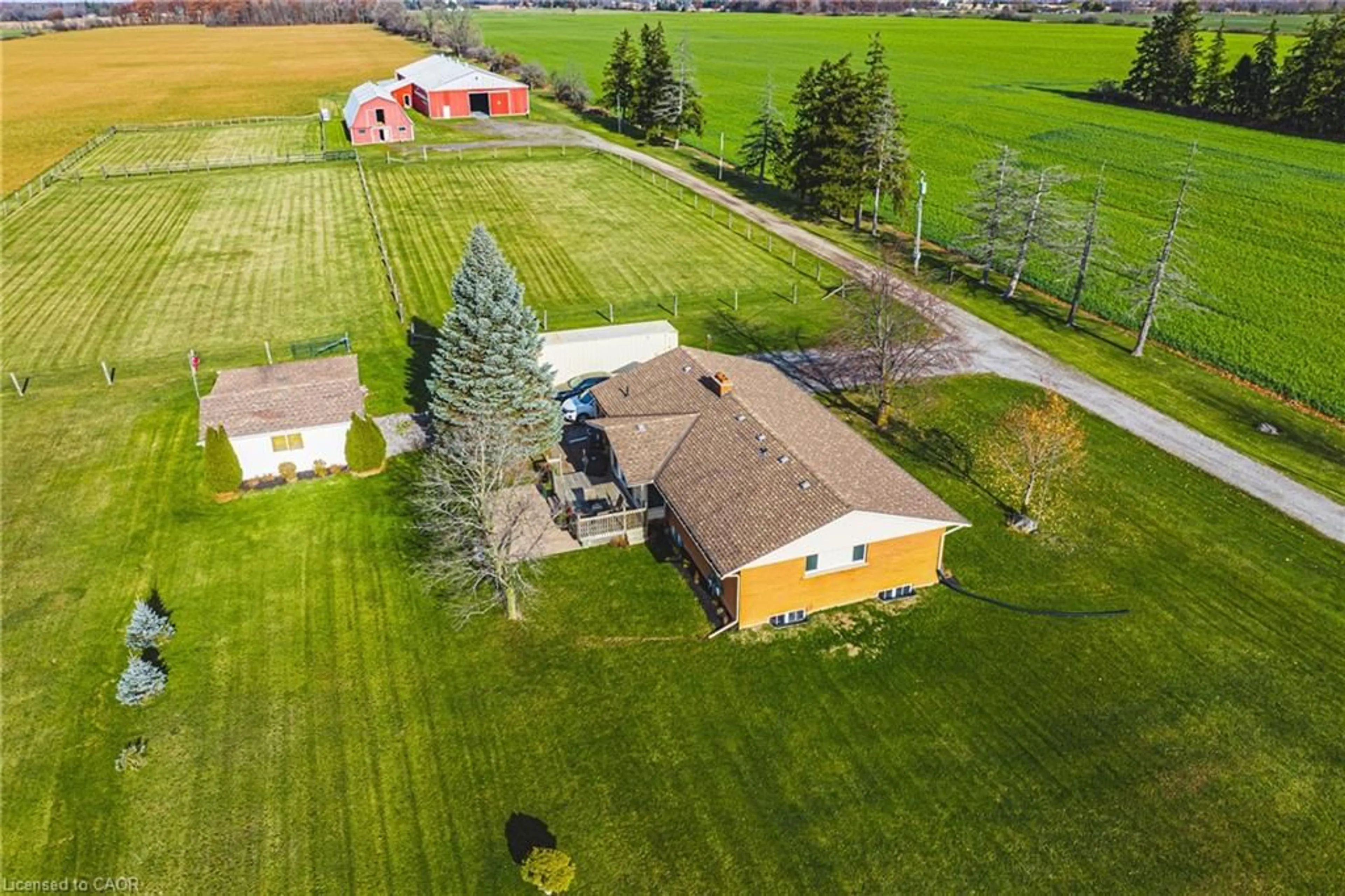 A pic from outside/outdoor area/front of a property/back of a property/a pic from drone, unknown for 2276 Binbrook Rd, Hamilton Ontario L0R 1C0