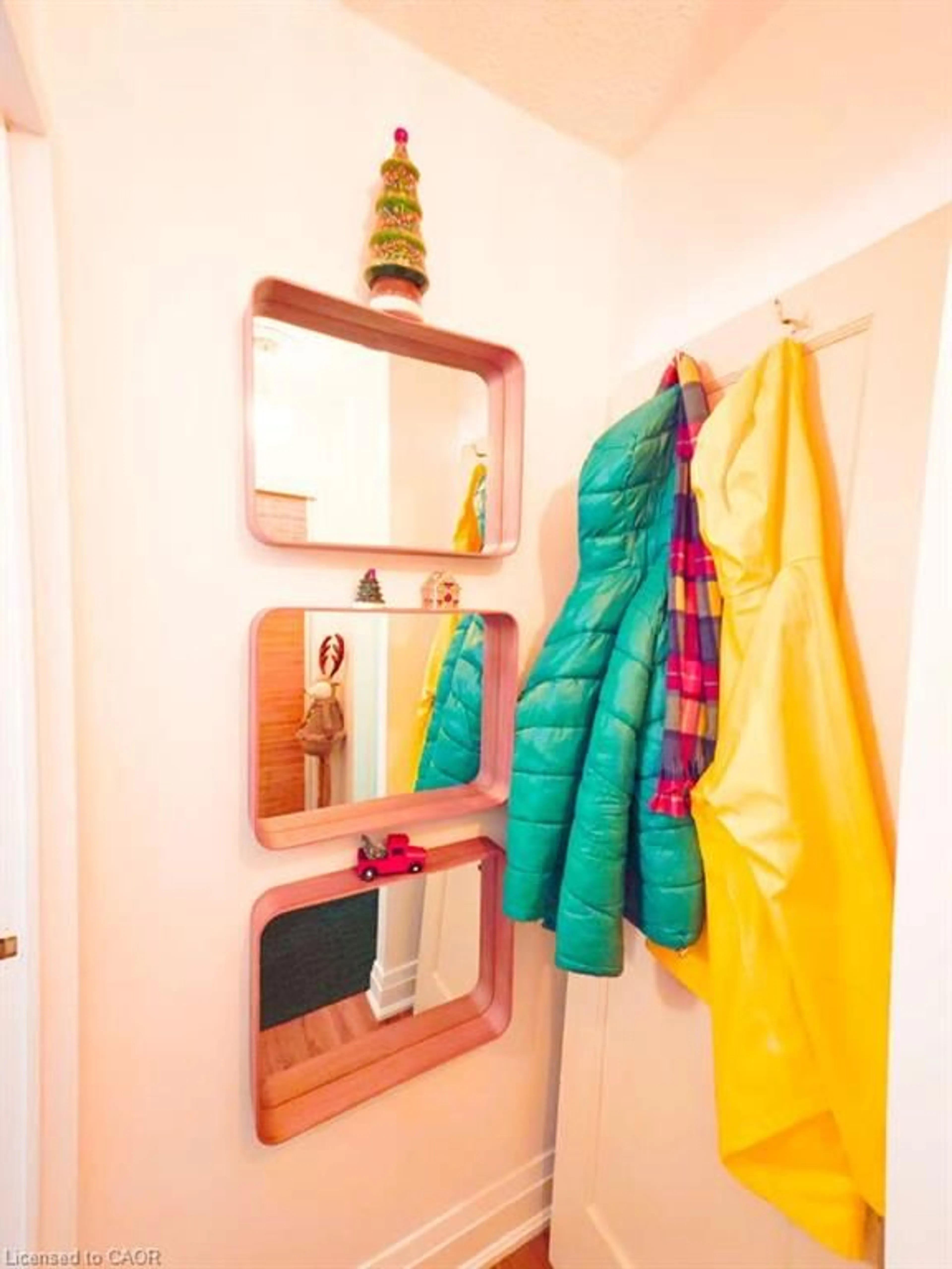 Unknown for 49 Queen St #1004, Mississauga Ontario L5G 4N6