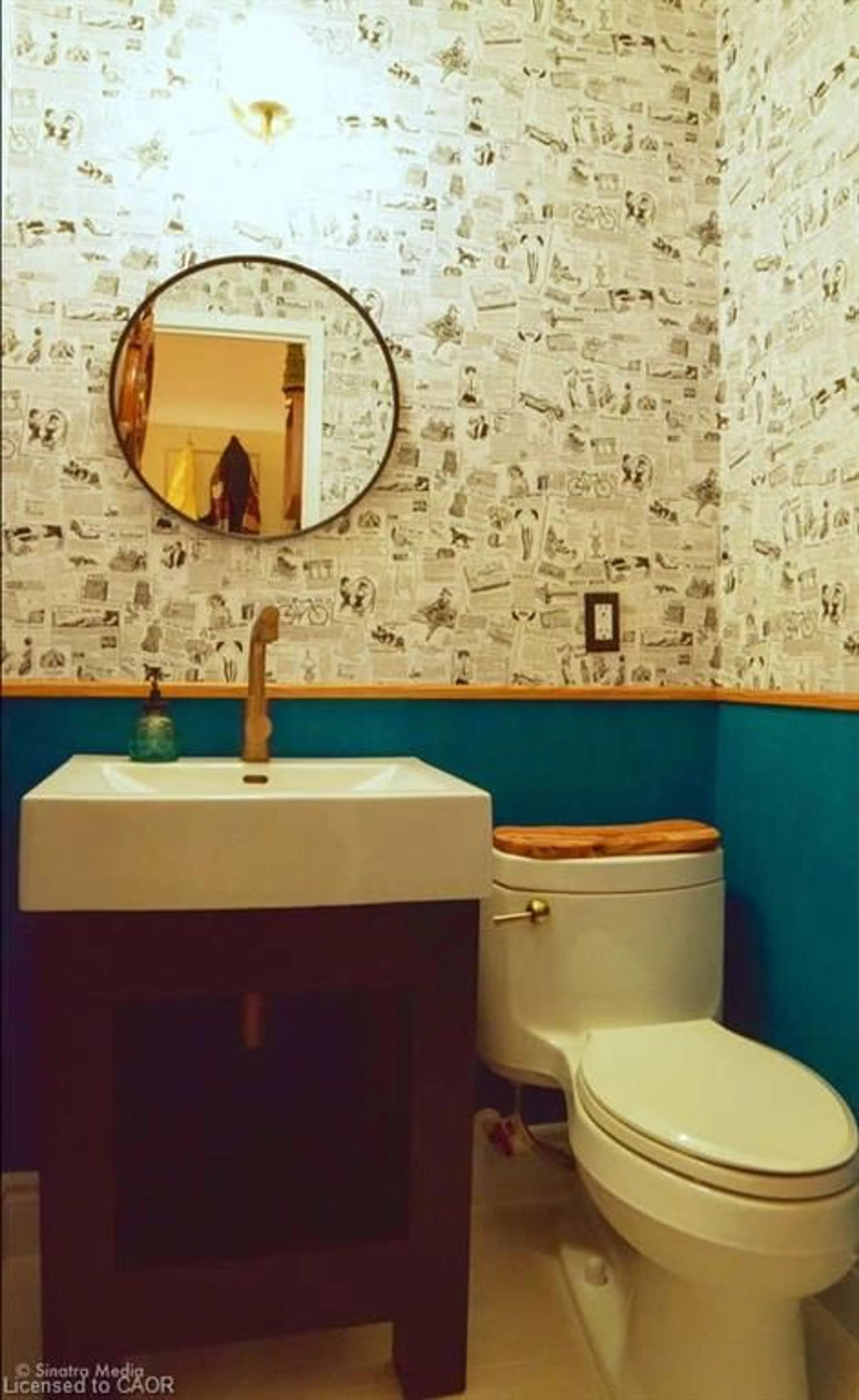 Standard bathroom, unknown for 49 Queen St #1004, Mississauga Ontario L5G 4N6