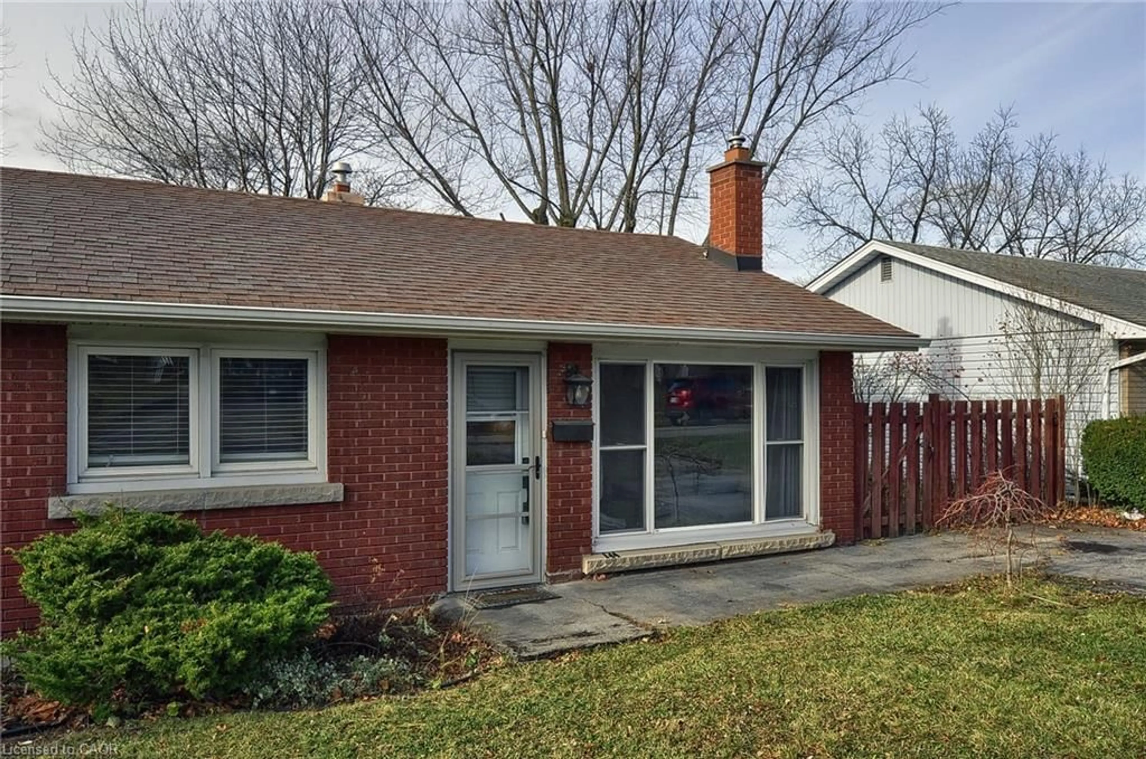 Home with brick exterior material, street for 144 Jacobson Ave, St. Catharines Ontario L2T 3A5