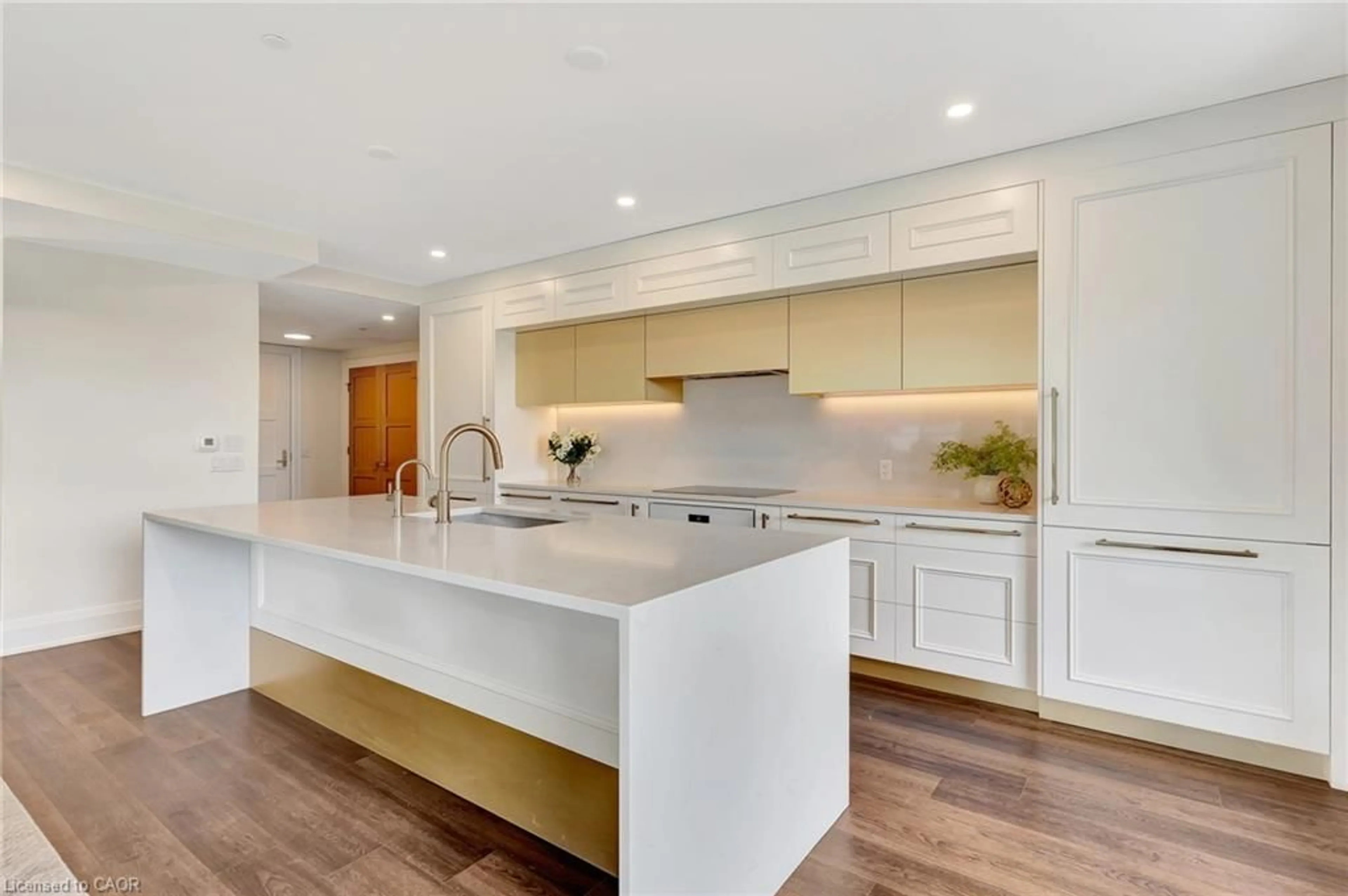 Contemporary kitchen, unknown for 6523 Wellington Road 7 #206, Elora Ontario N0B 1S0