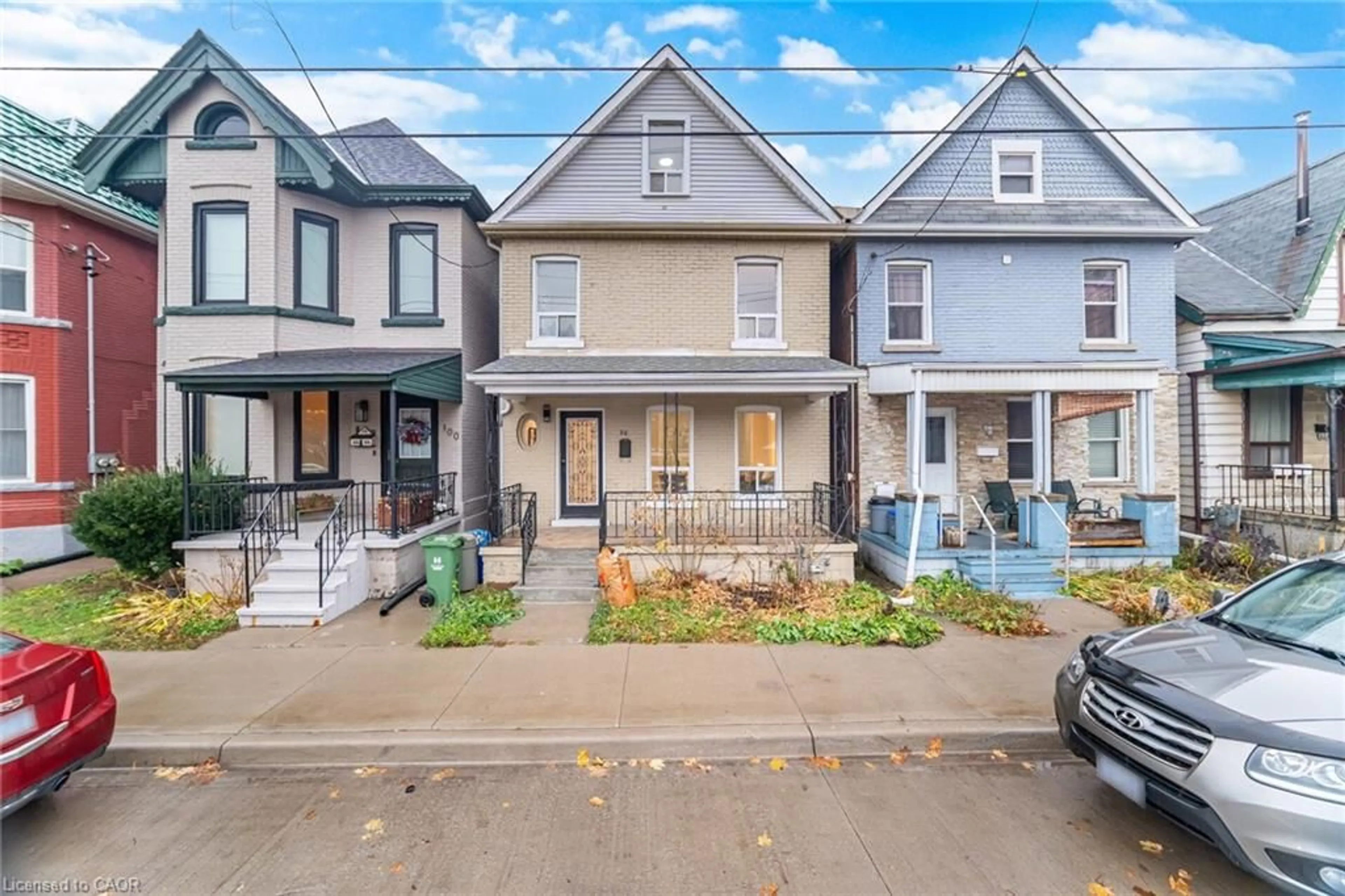 Home with vinyl exterior material, street for 98 Birch Ave, Hamilton Ontario L8L 6H7