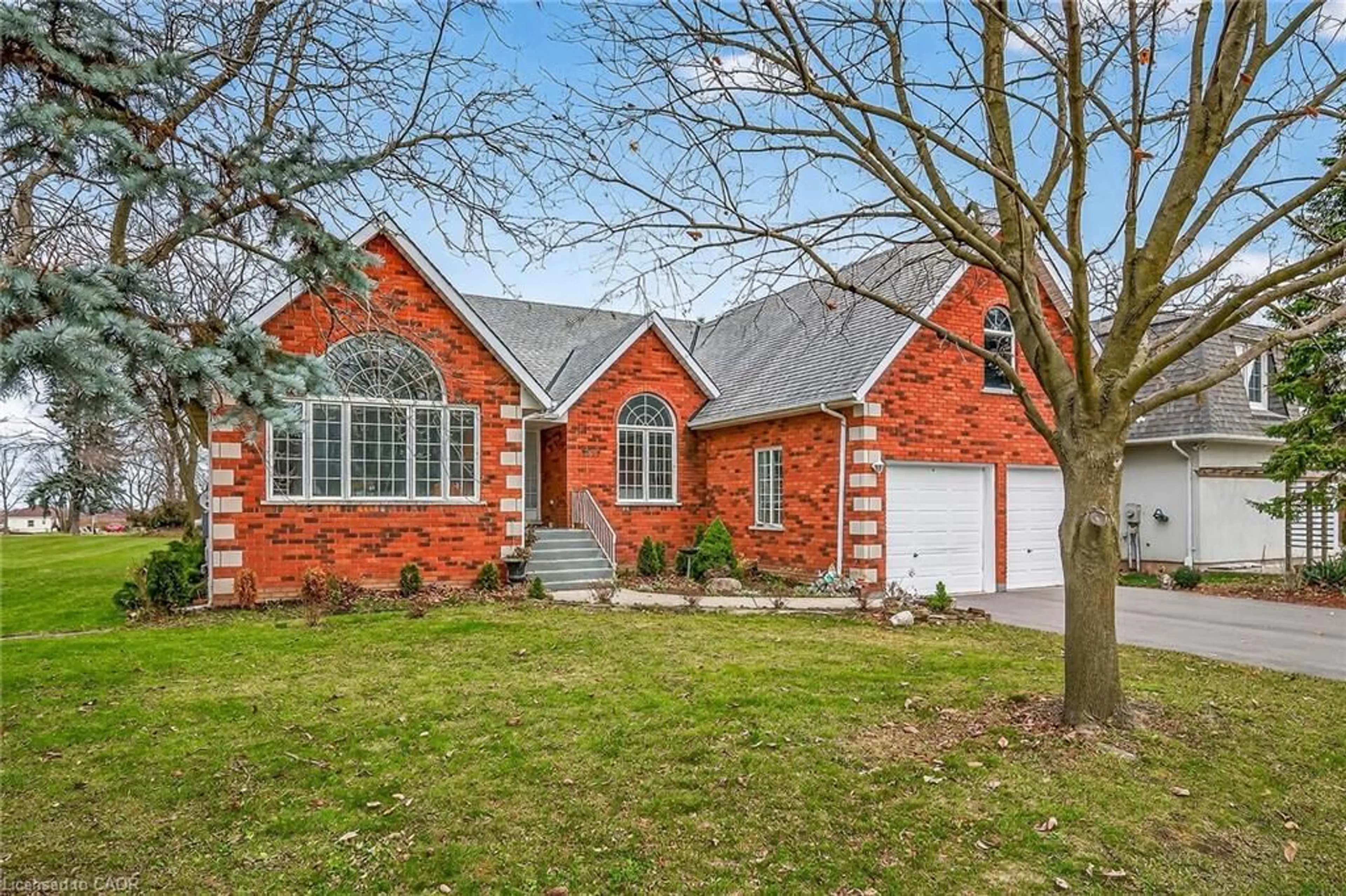 Home with brick exterior material, street for 3527 Rittenhouse Rd, Vineland Ontario L0R 2C0