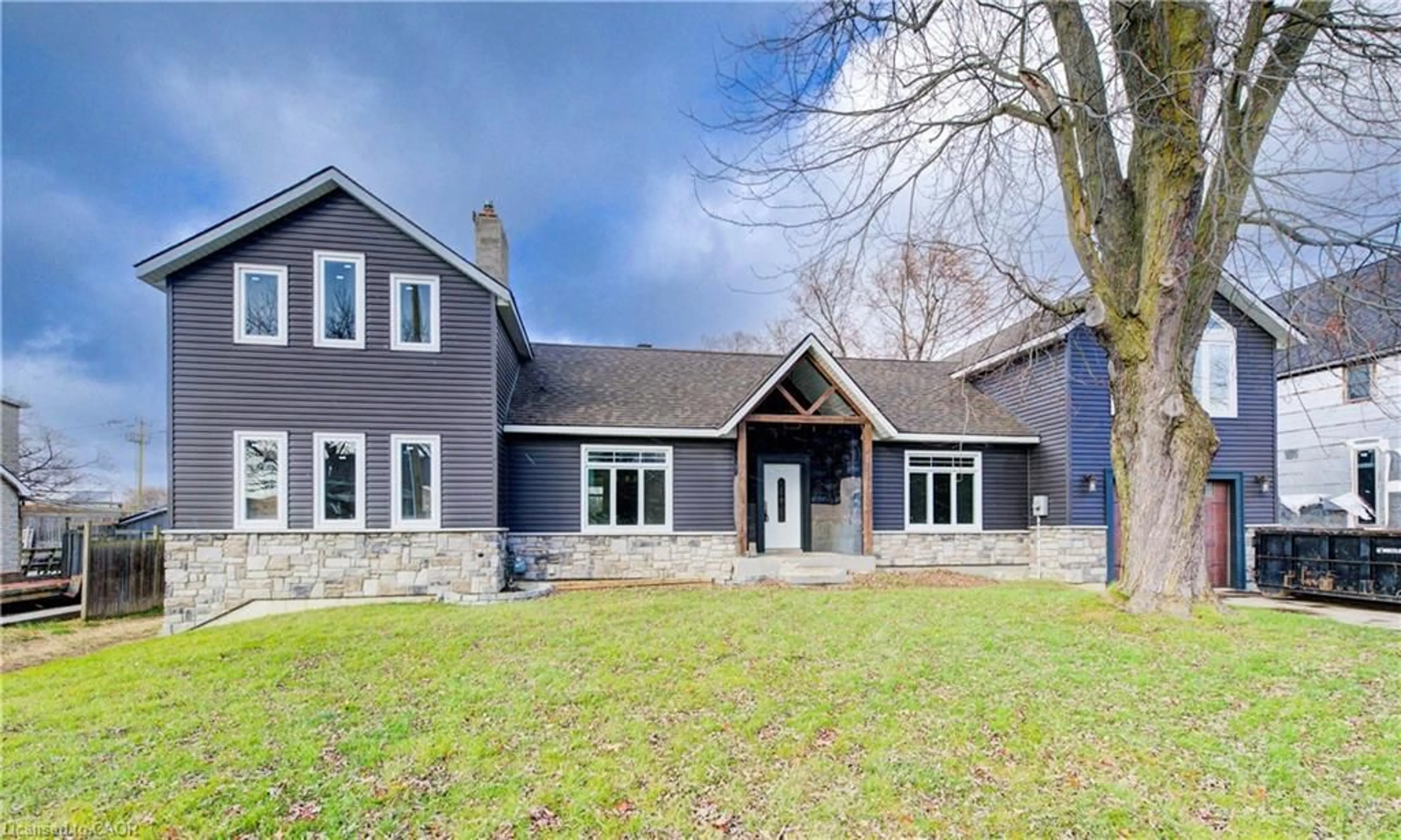 Home with brick exterior material, building for 14 Athlone Rd, Cambridge Ontario N1R 1H8