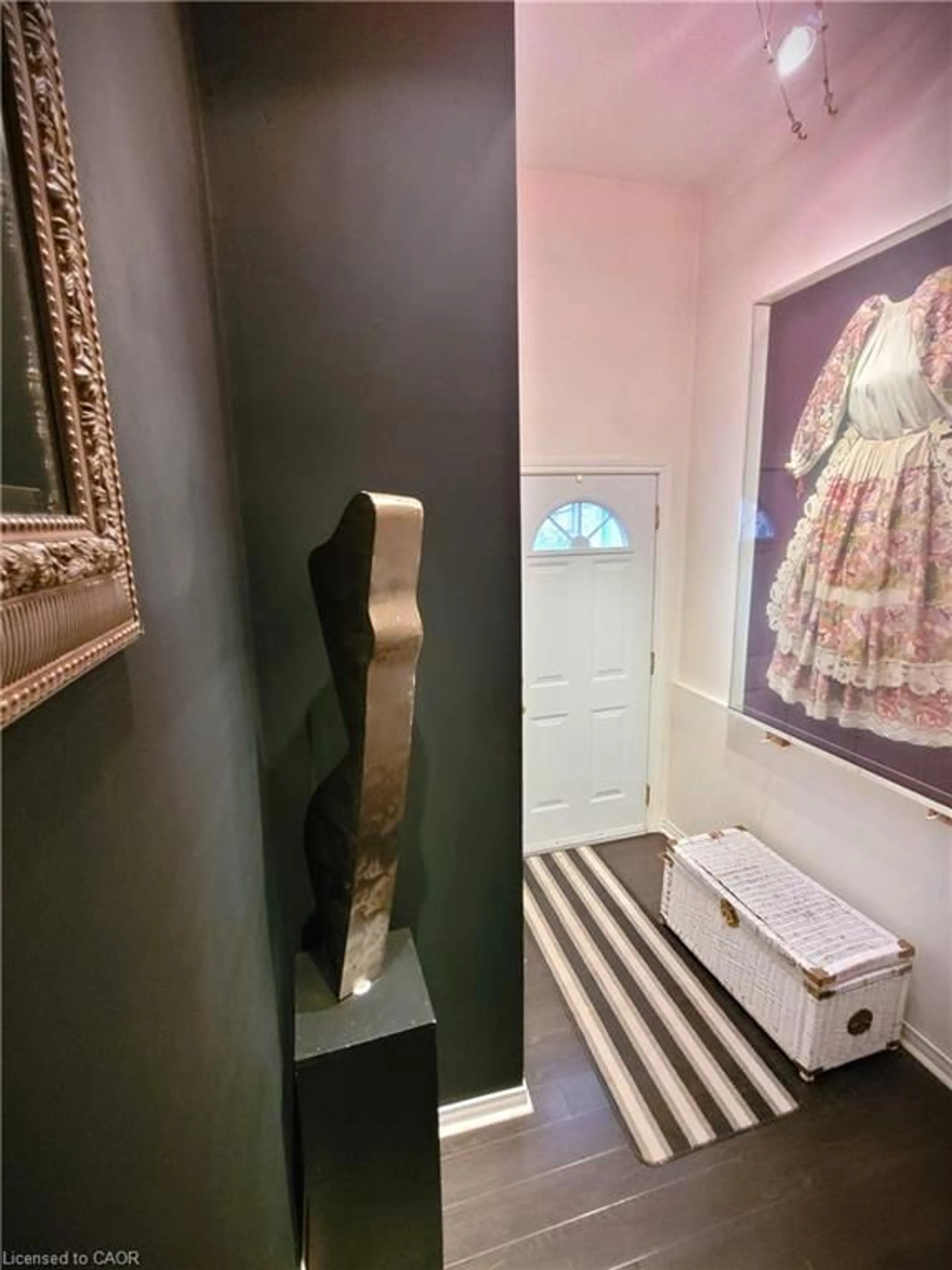 Indoor entryway for 185 Denistoun St #126, Welland Ontario L3C 6J6