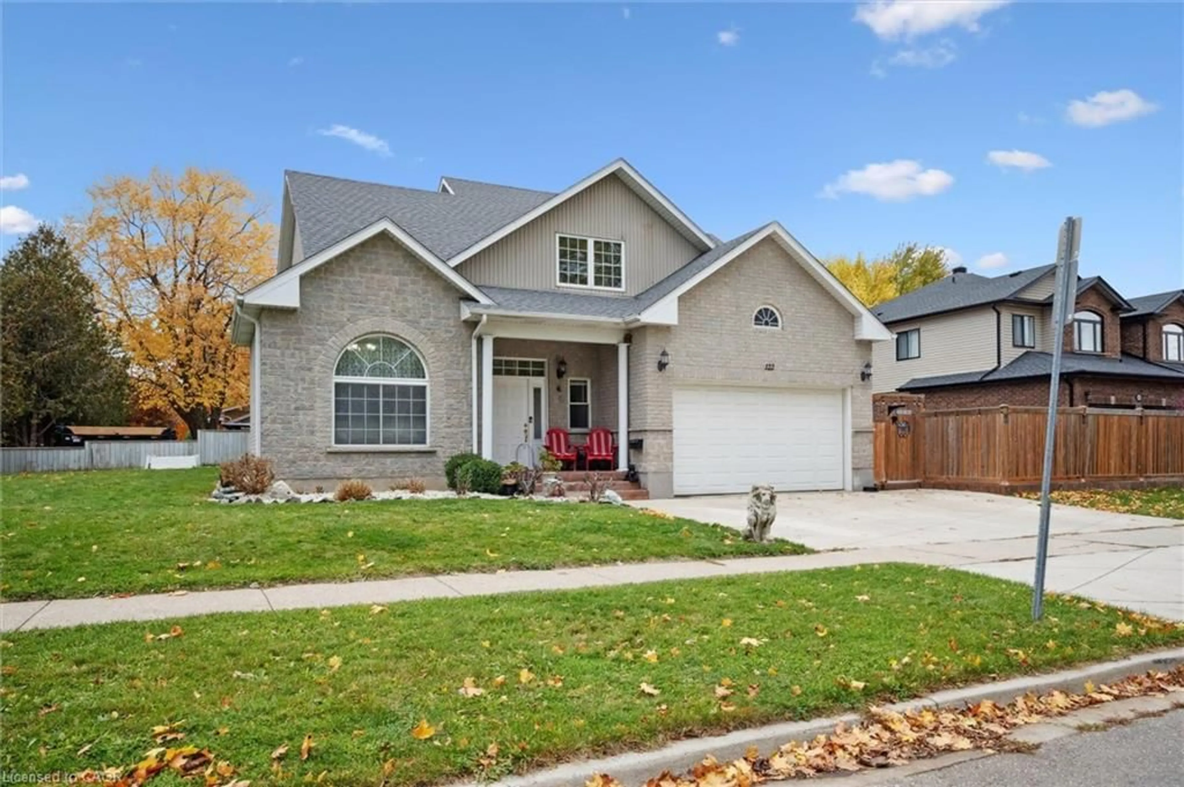 Home with brick exterior material, street for 122 Grand River Blvd, Kitchener Ontario N2A 4E3