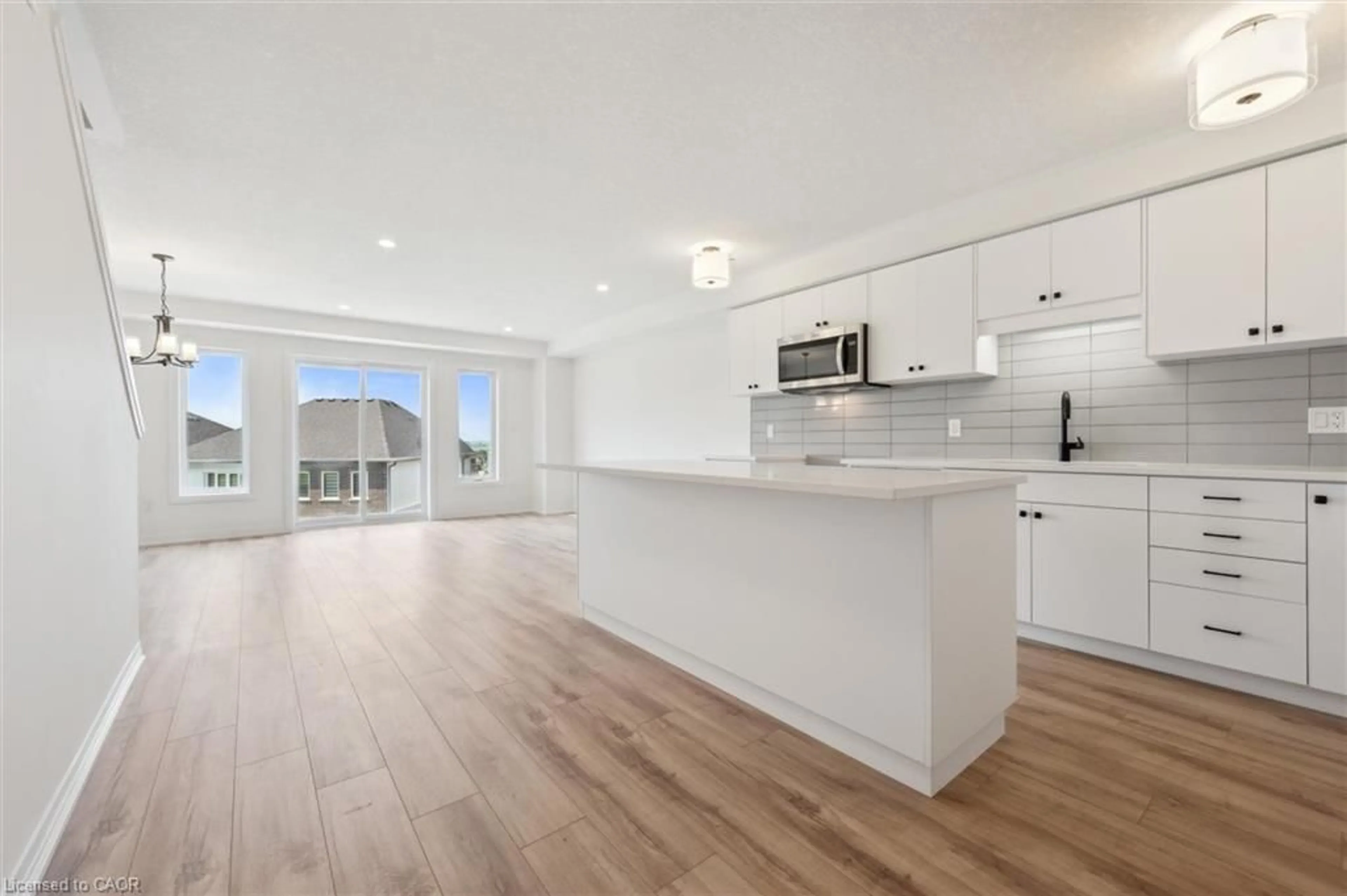 Open concept kitchen, unknown for 27 Benninger Dr, Kitchener Ontario N2E 0K4