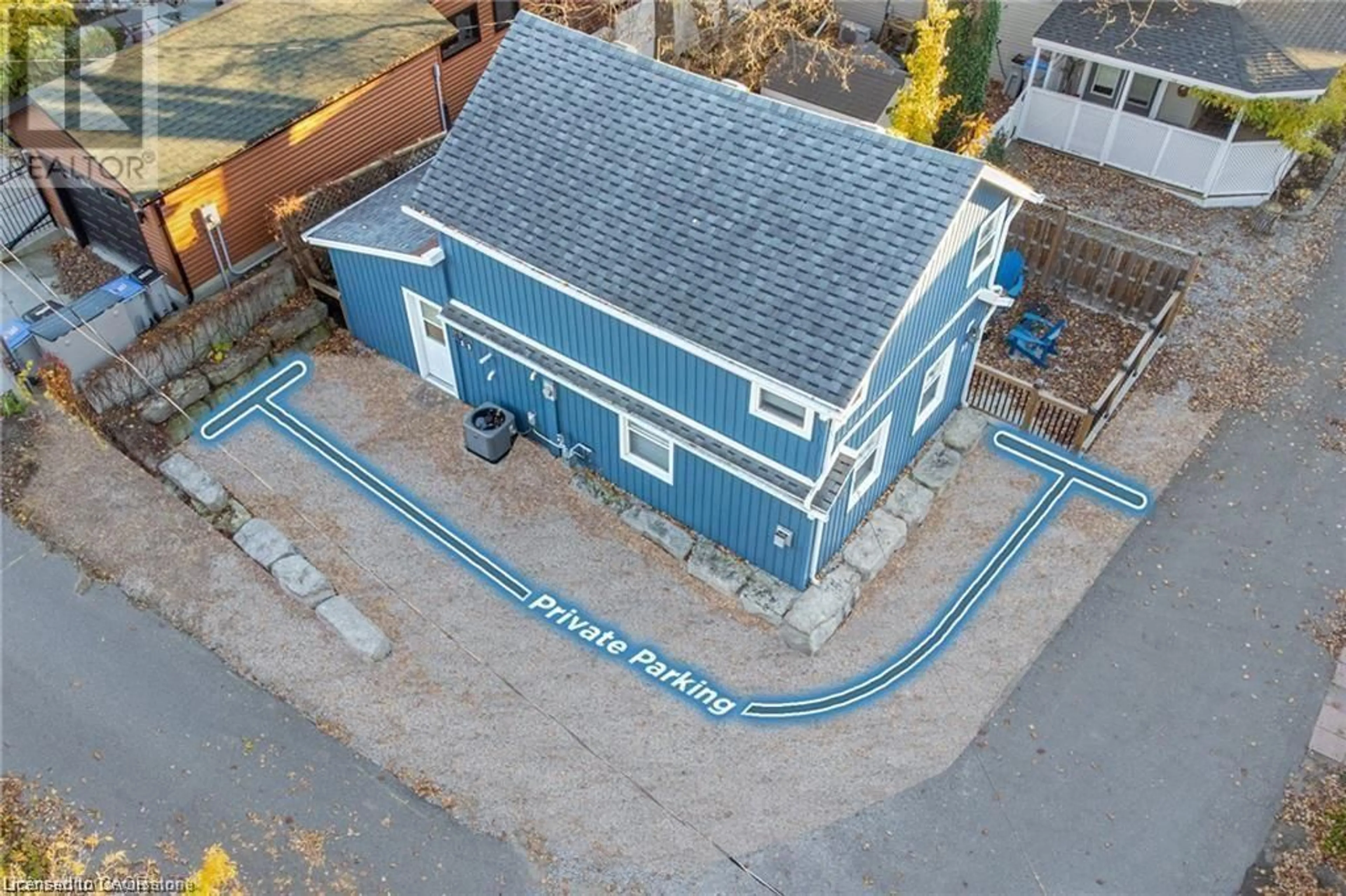 A pic from outside/outdoor area/front of a property/back of a property/a pic from drone, building for 11 Dietrich Cres, Grand Bend Ontario N0M 1T0