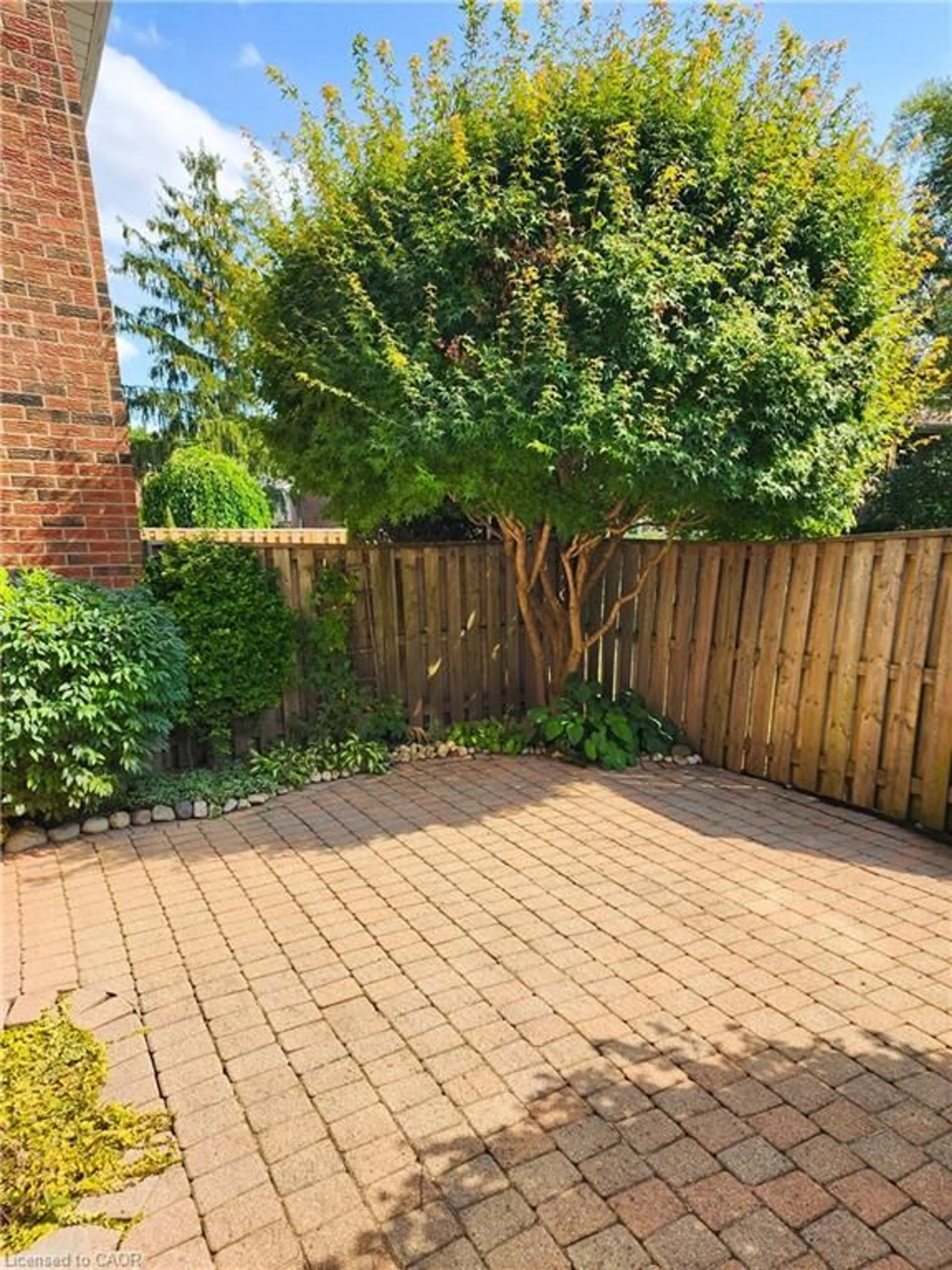 A pic from outside/outdoor area/front of a property/back of a property/a pic from drone, street for 121 University Ave #52, Waterloo Ontario N2J 4J1