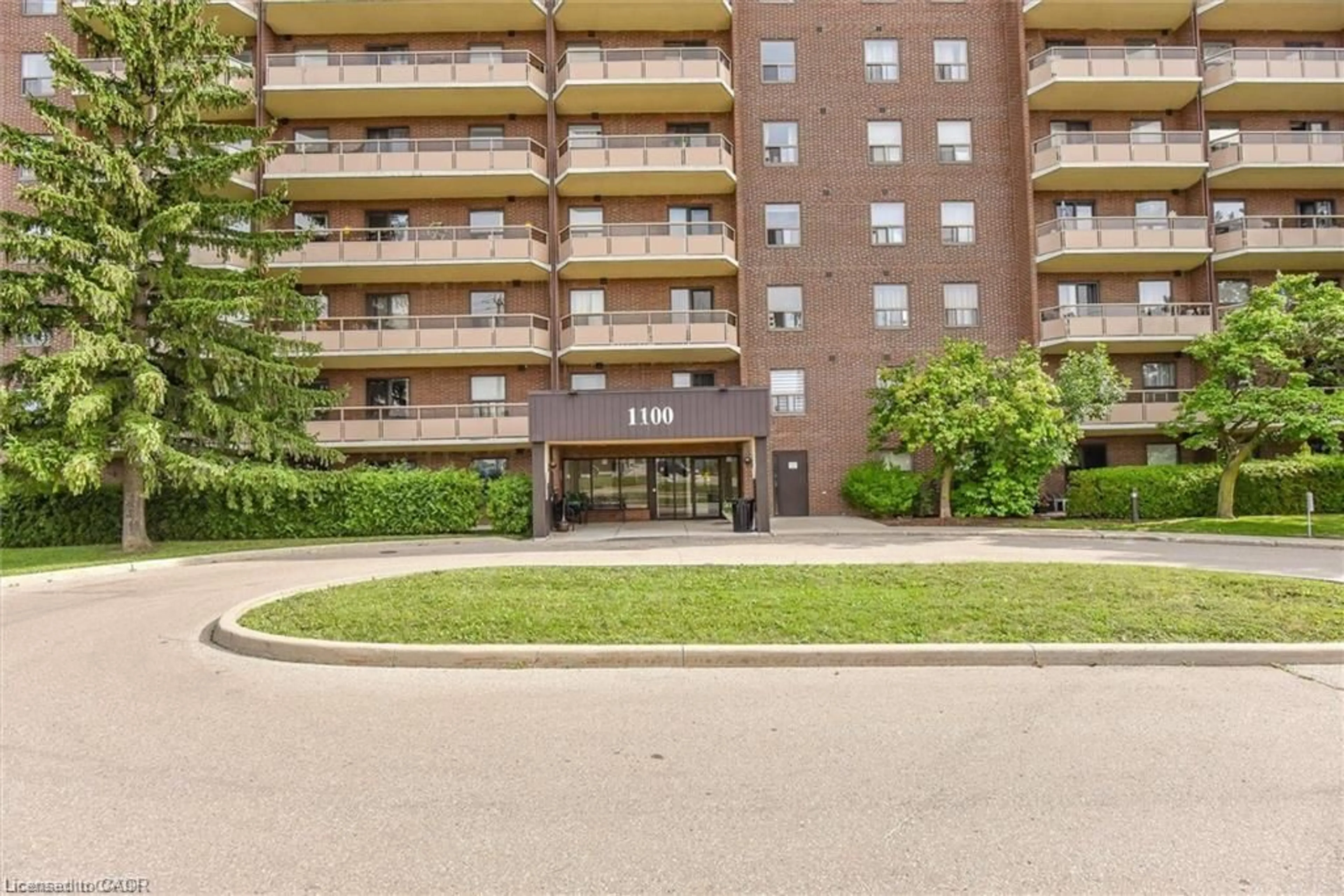 Patio, unknown for 1100 Courtland Ave #710, Kitchener Ontario N2C 2H9
