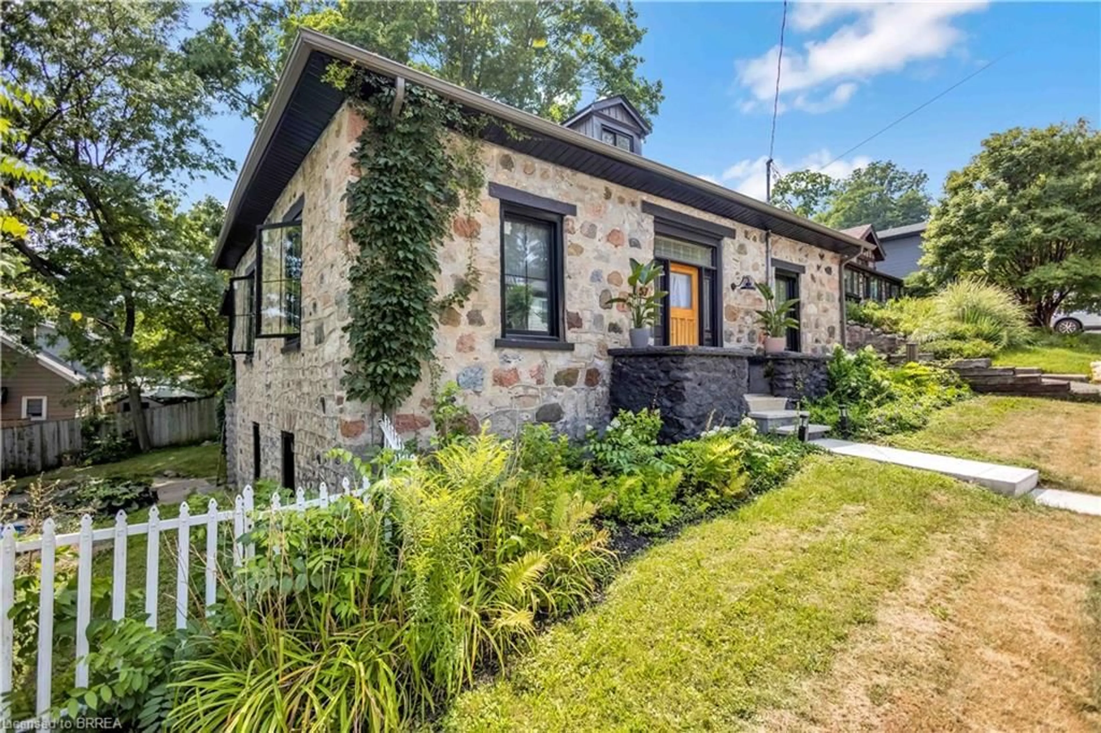 Home with brick exterior material, street for 57 Main St, Paris Ontario N3L 1E5