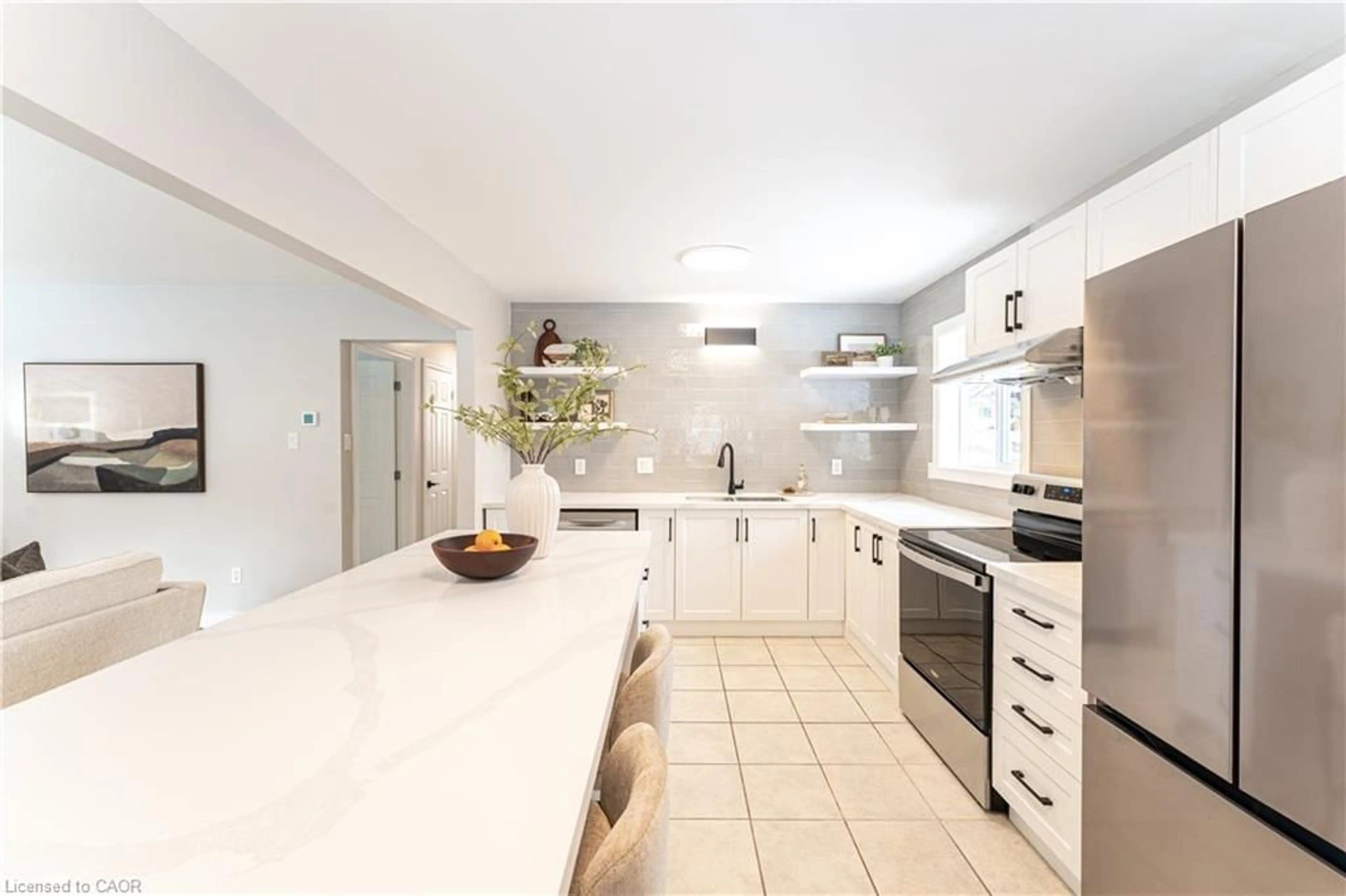 Open concept kitchen, ceramic/tile floor for 130 Henry St, Brantford Ontario N35 5C7