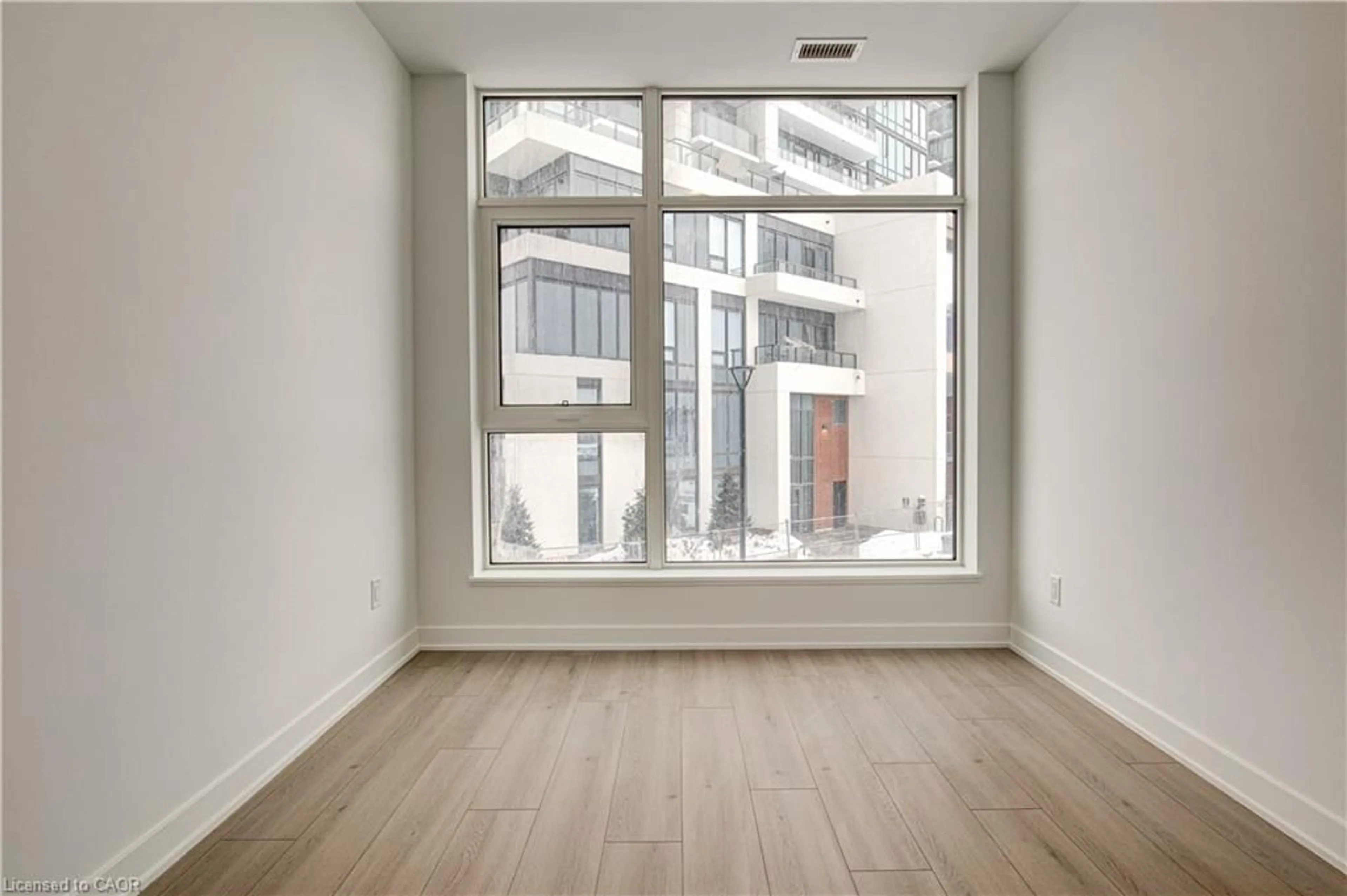 A pic of a room for 25 Wellington St #207, Kitchener Ontario N2G 0G5