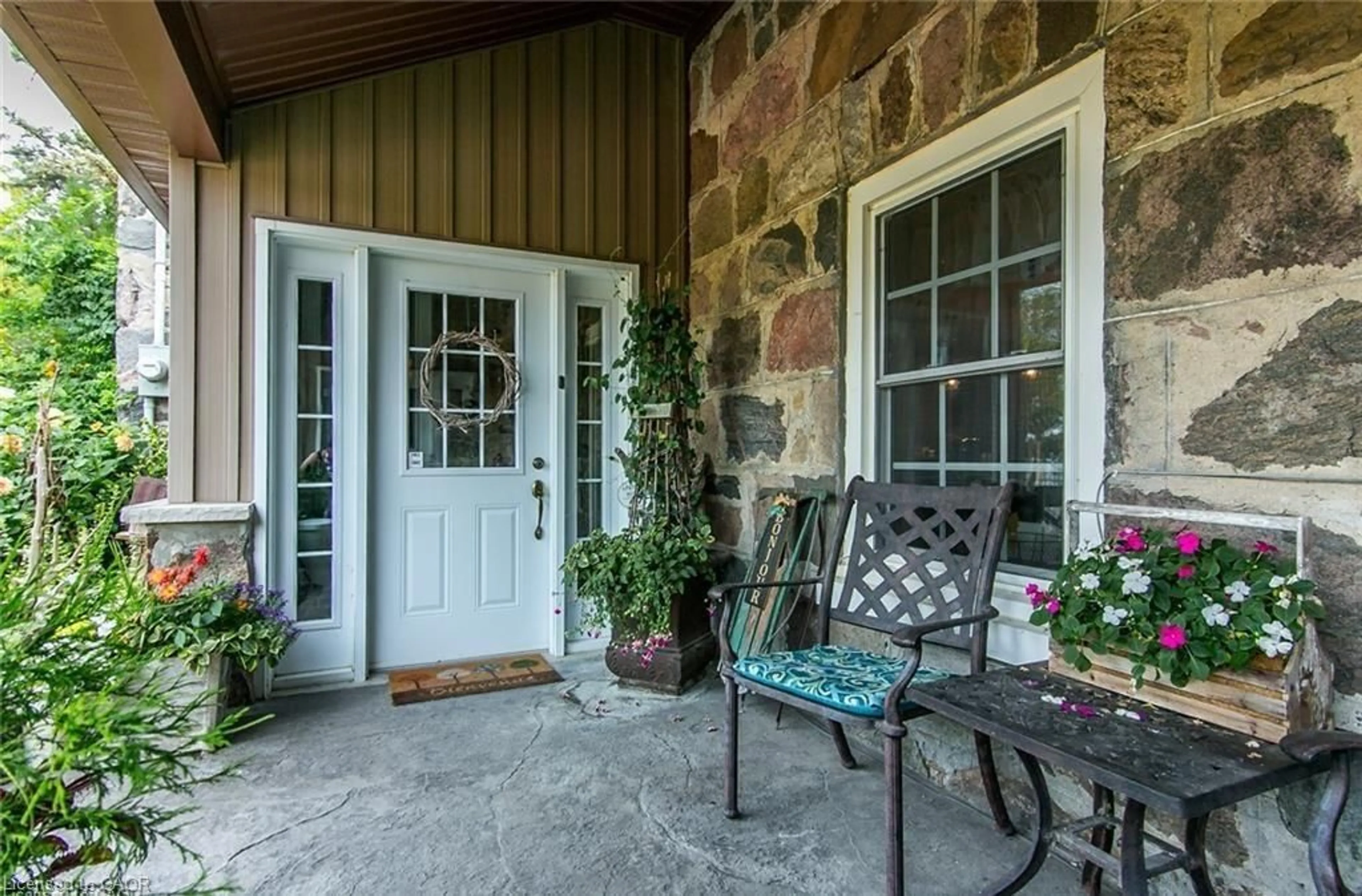 Indoor entryway for 906864 Township Road 12, Bright Ontario N0J 1B0