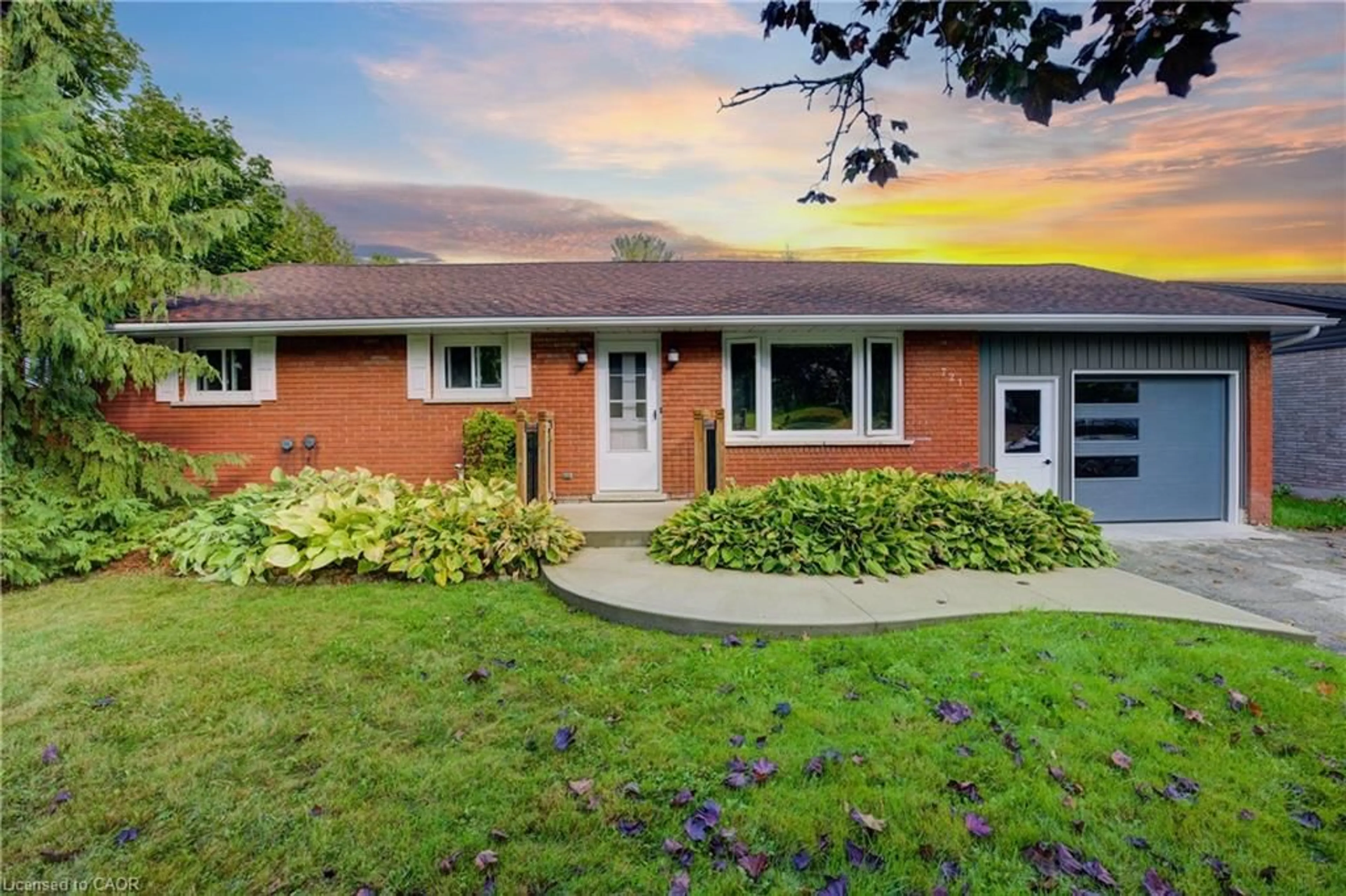 Home with brick exterior material, street for 721 Waterloo St, Mount Forest Ontario N0G 2L3