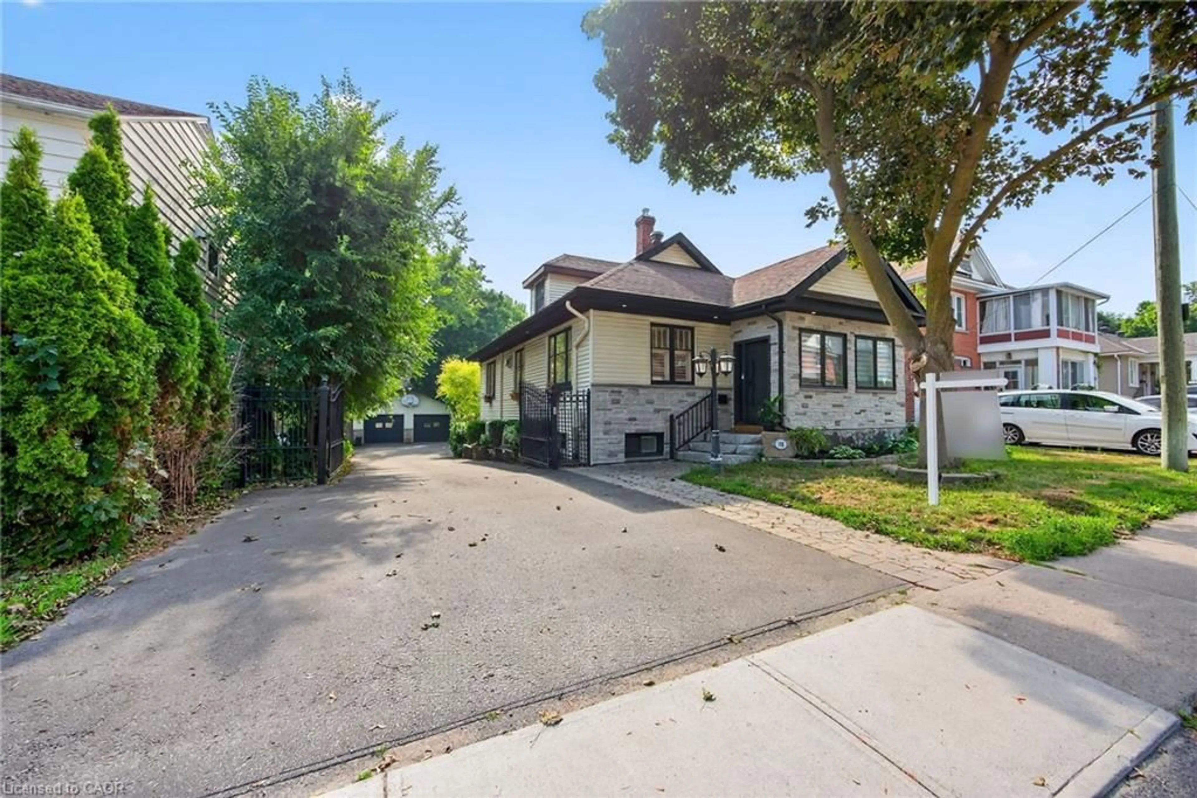 Unknown for 108 Owen St, Barrie Ontario L4M 3H7