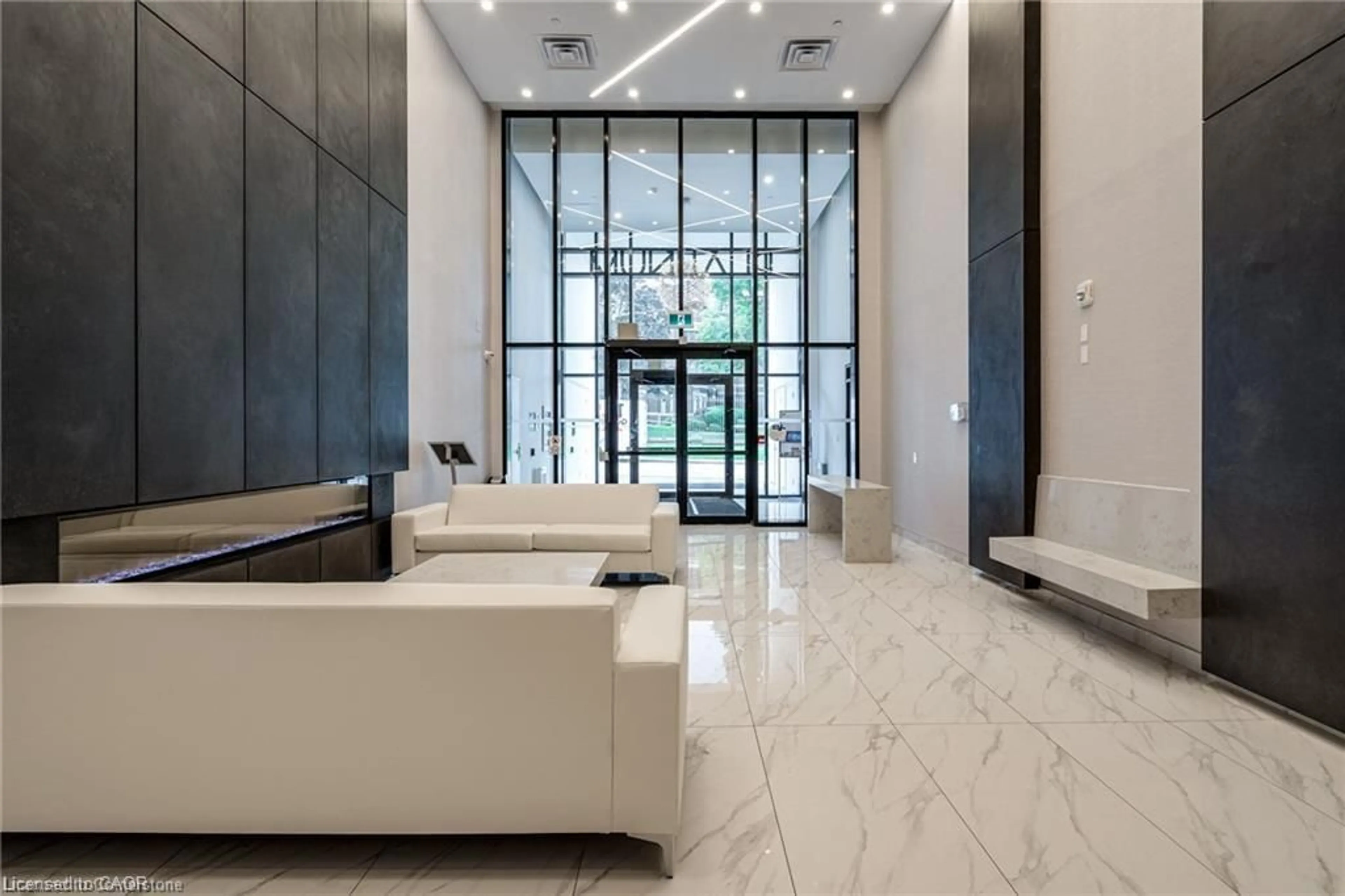 Lobby for 15 Queen St #2308, Hamilton Ontario L8P 0C6