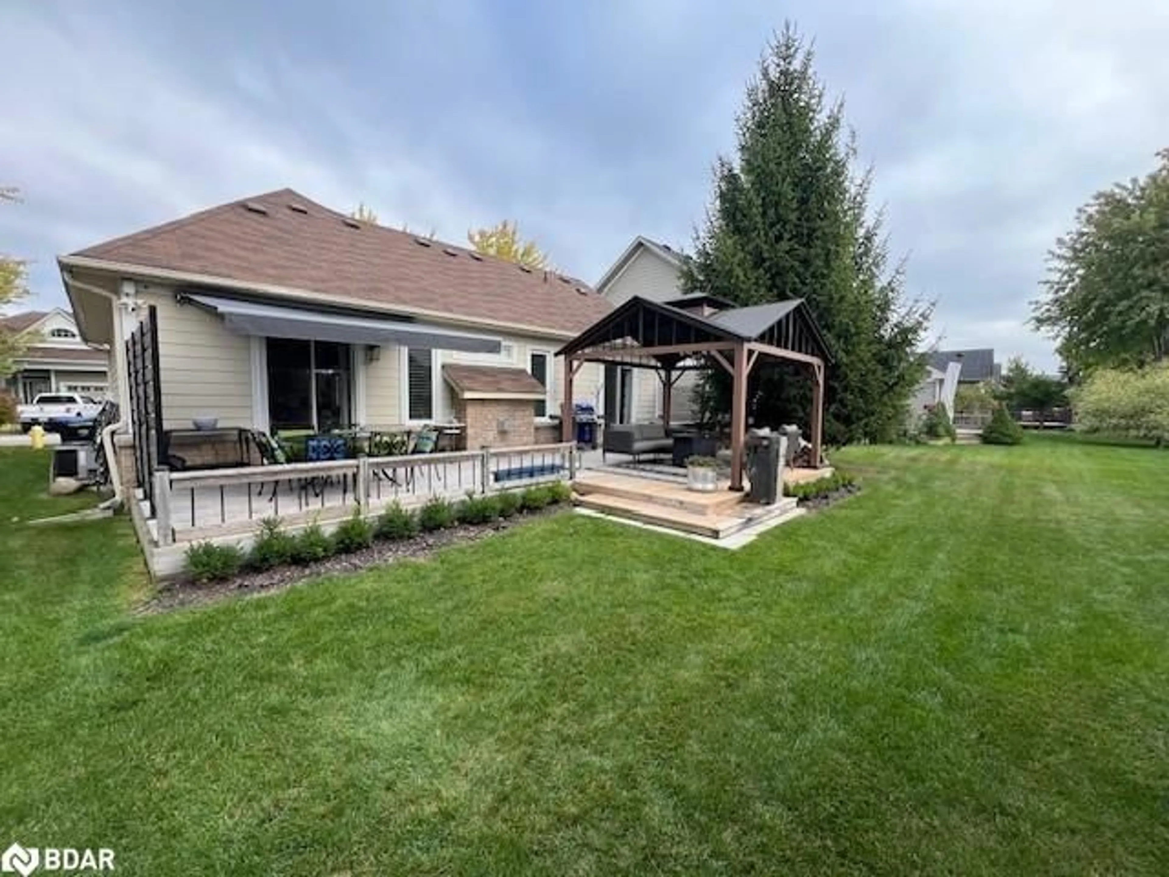 Patio, unknown for 10 Waterfront Cir, Collingwood Ontario L9Y 4Z3