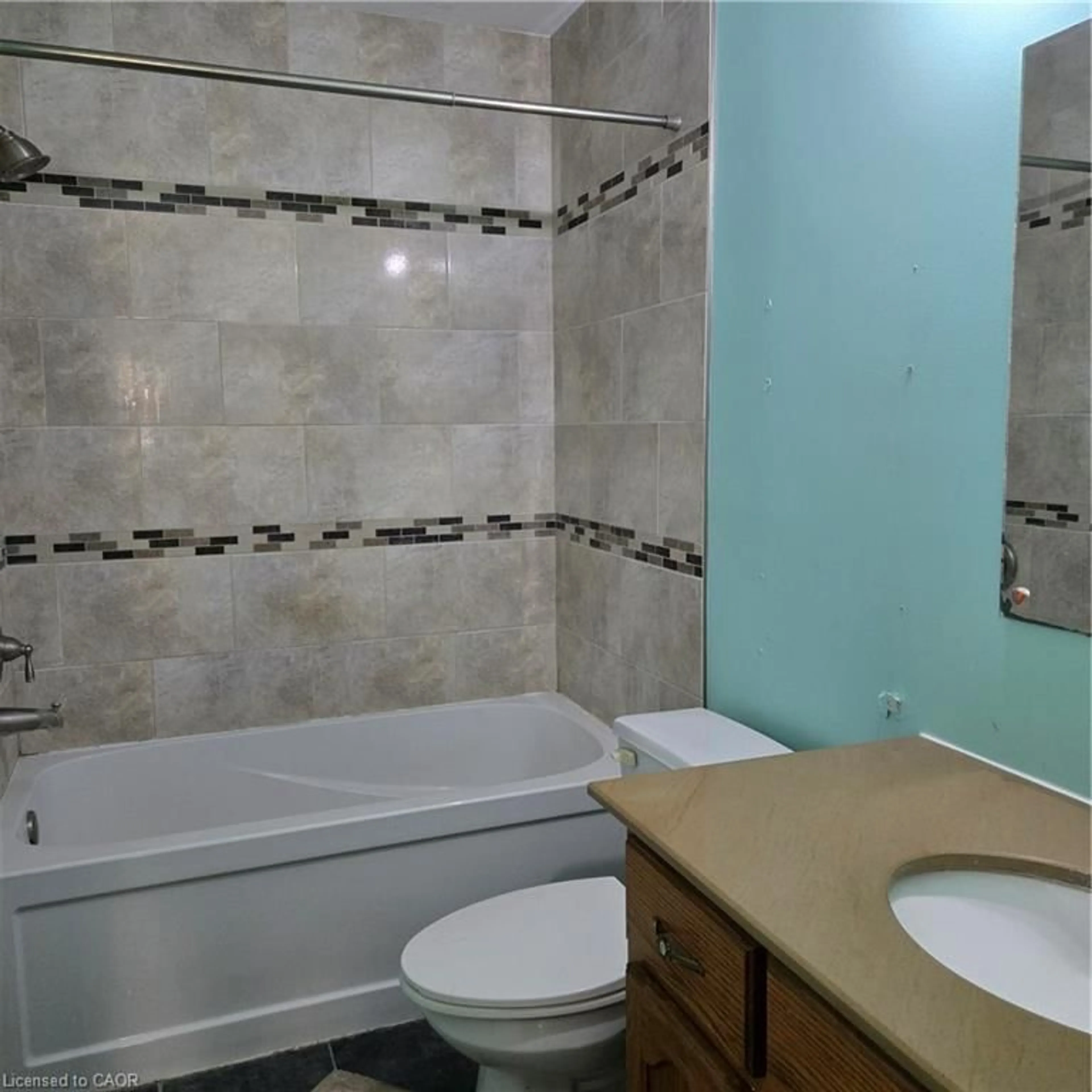 Standard bathroom, ceramic/tile floor for 100 Inkerman St #14, Rockwood Ontario N0B 2K0