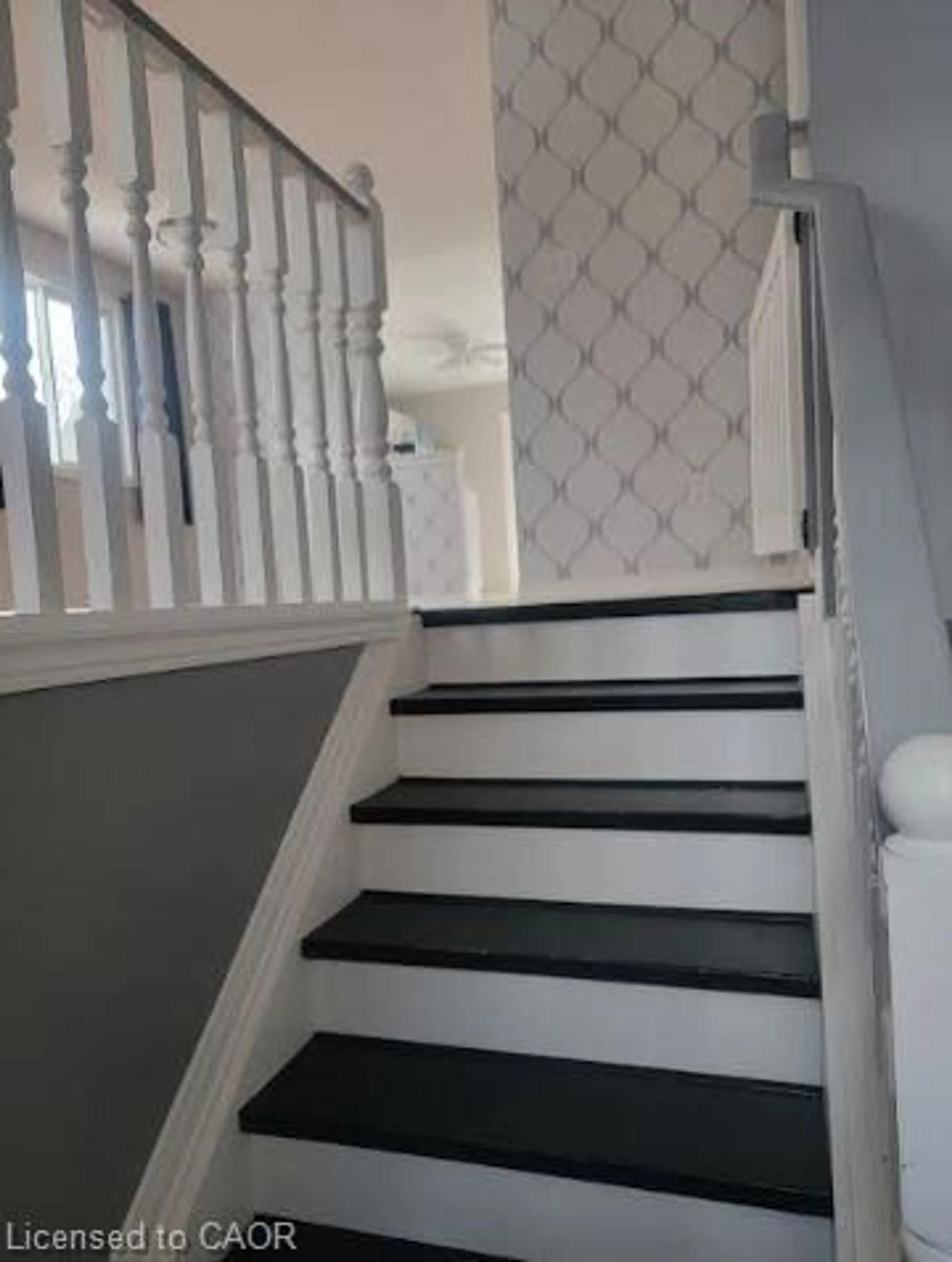 Stairs for 46 Charles St, Brantford Ontario N3T 1B3
