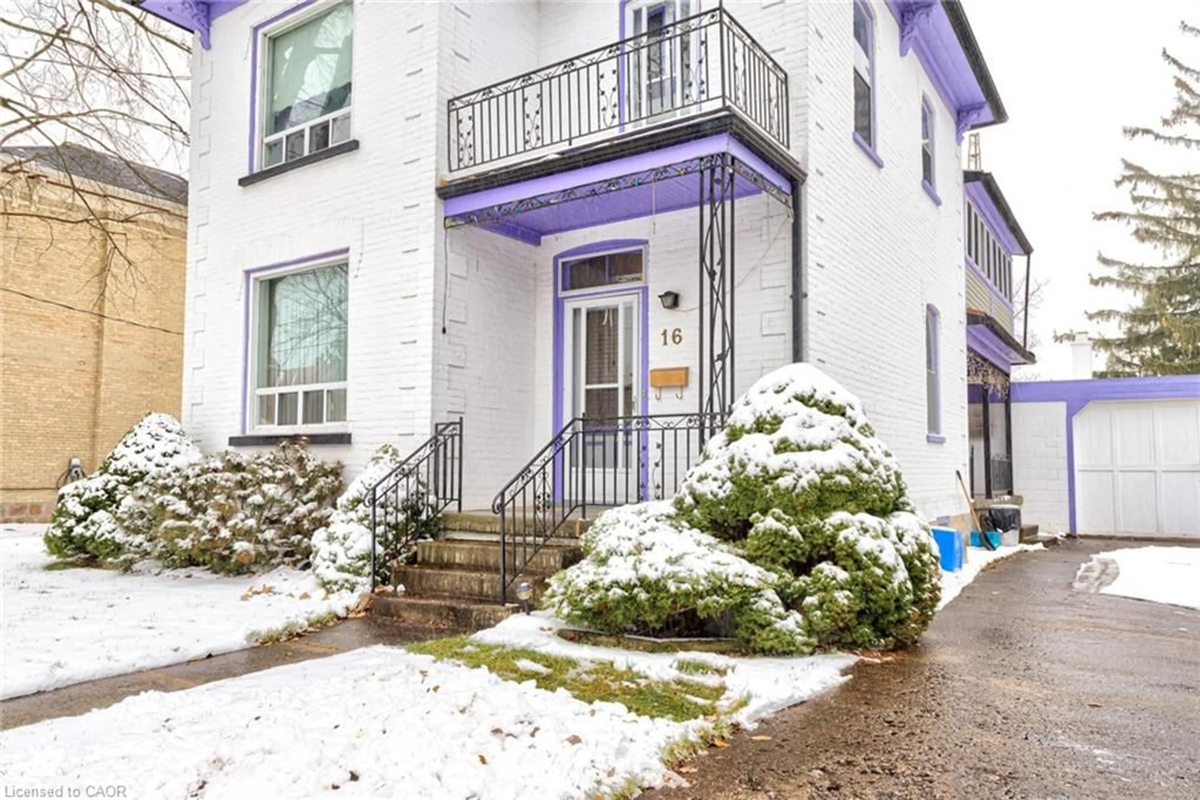 Unknown for 16 Centre St, Elmira Ontario N3B 2T9