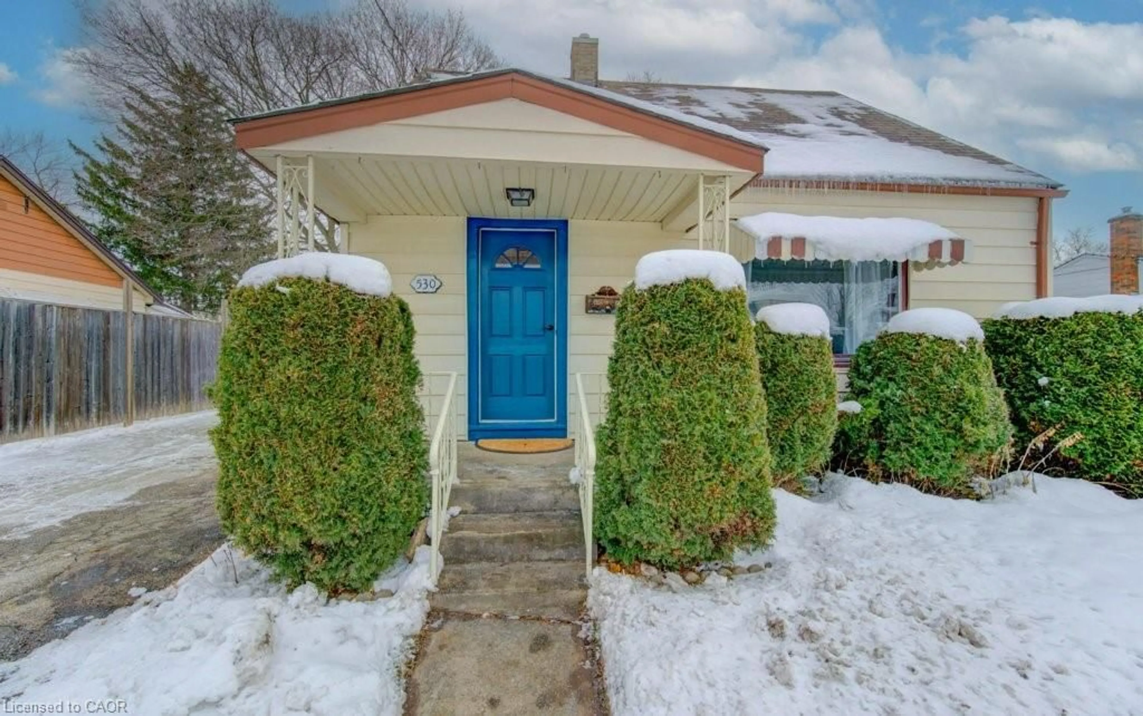 Unknown for 530 Garden St, Cambridge Ontario N3H 4E3